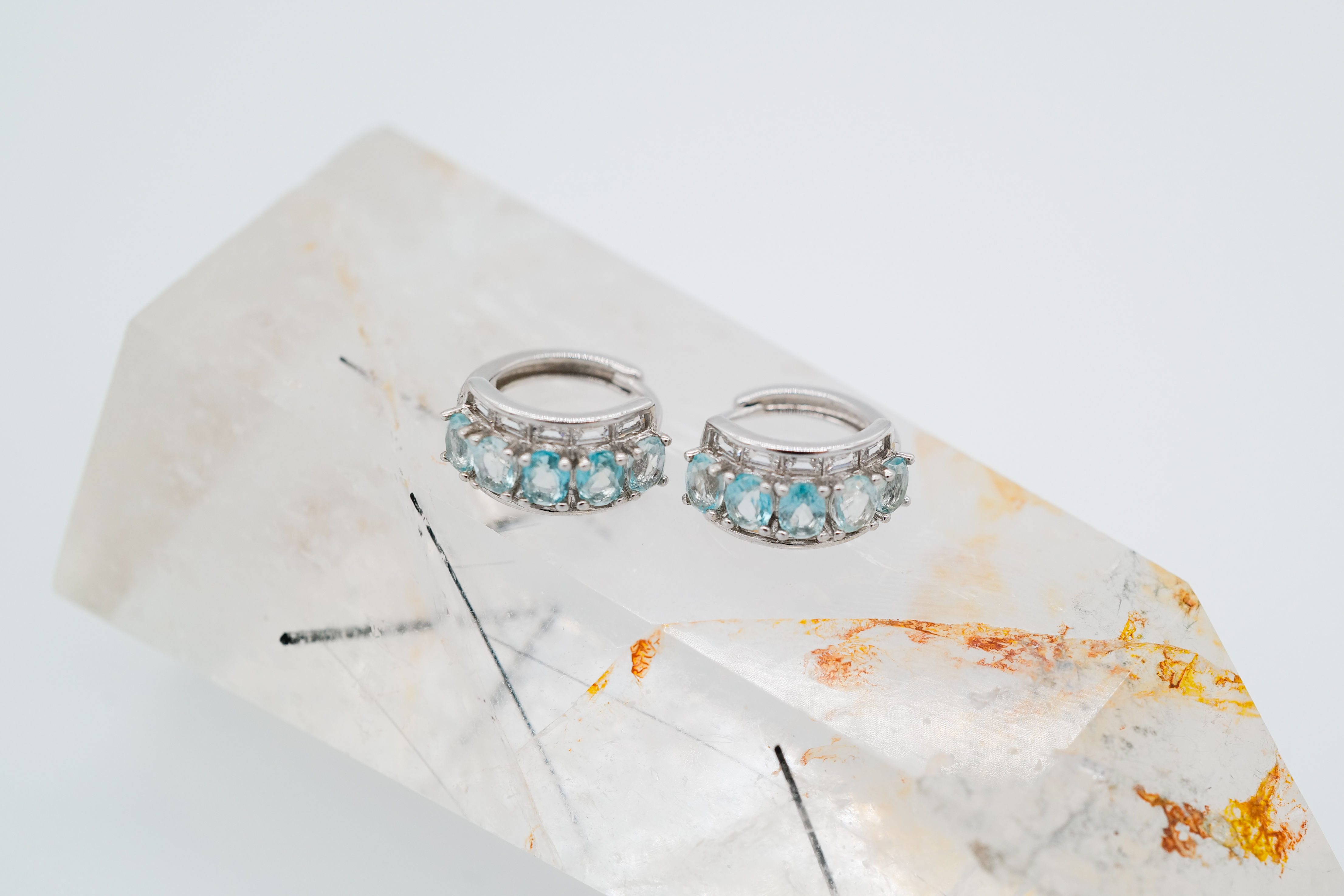 Pendientes de aro con aguamarinas