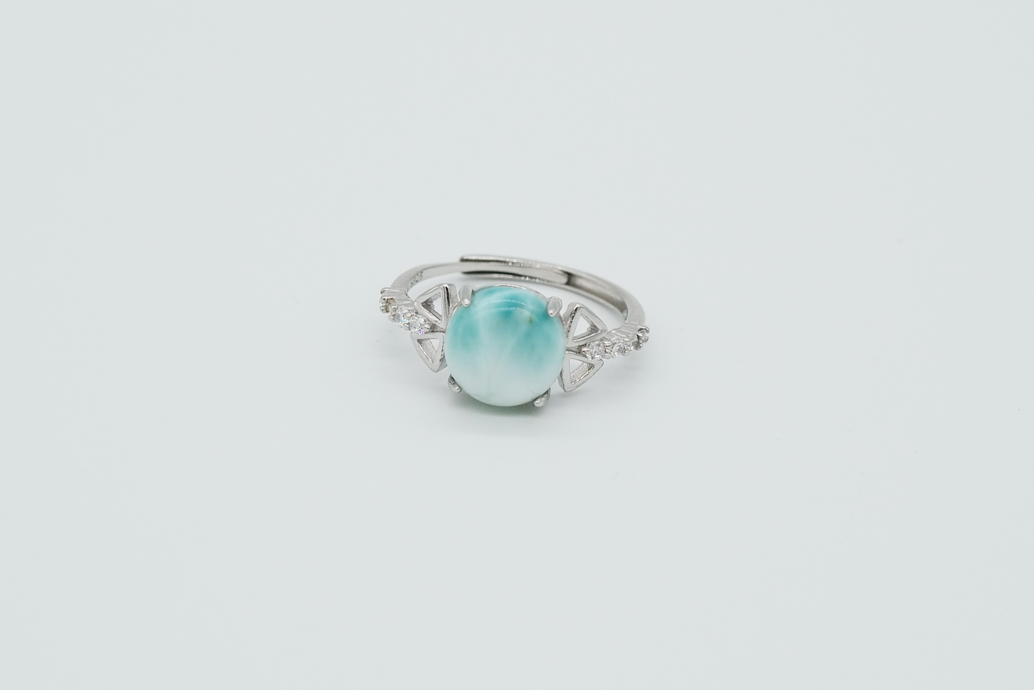 Anillo de larimar