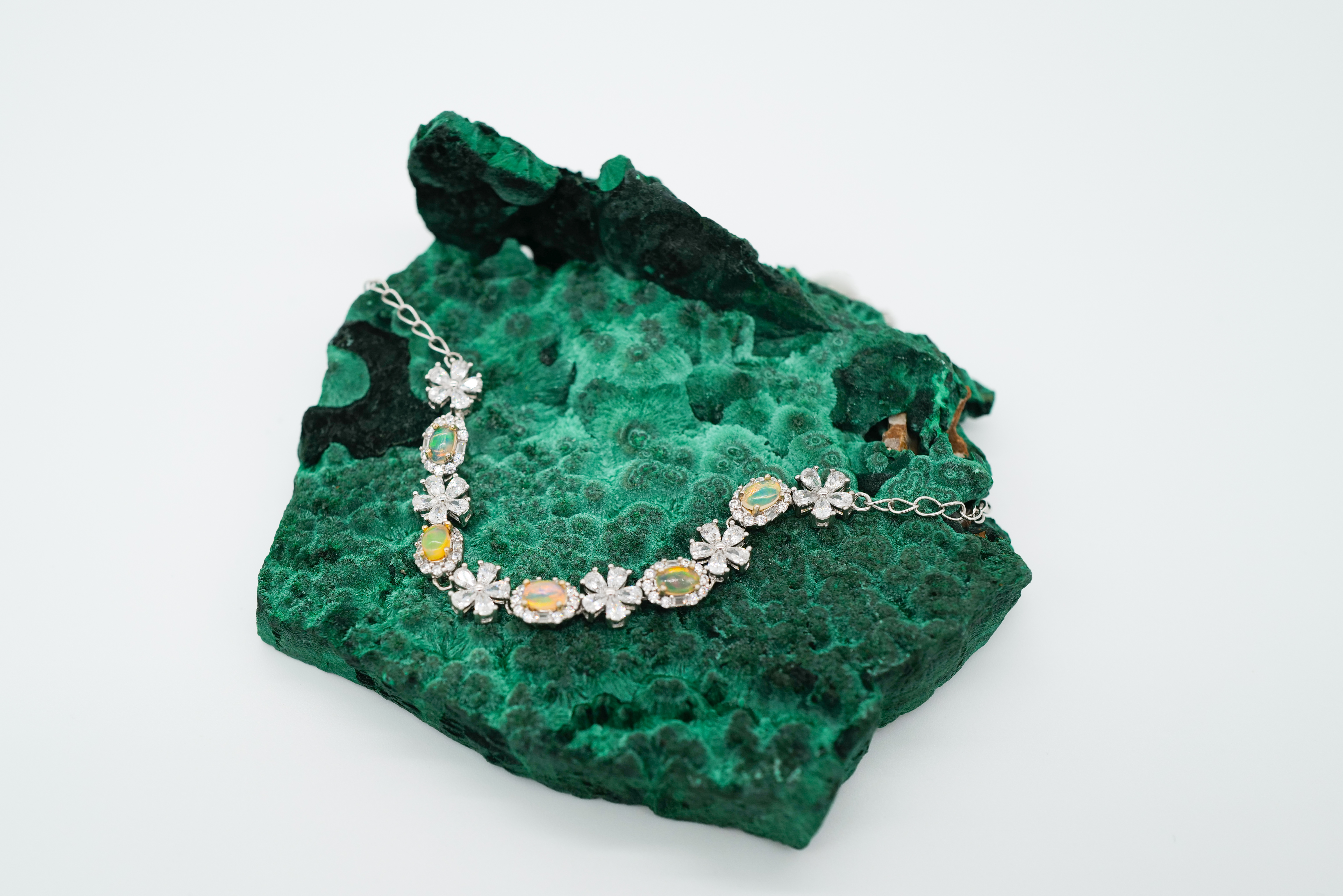 Pulsera con ópalos etíopes