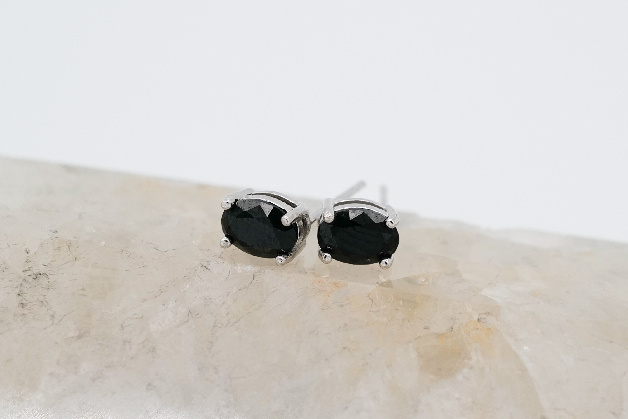 Pendientes de espinela