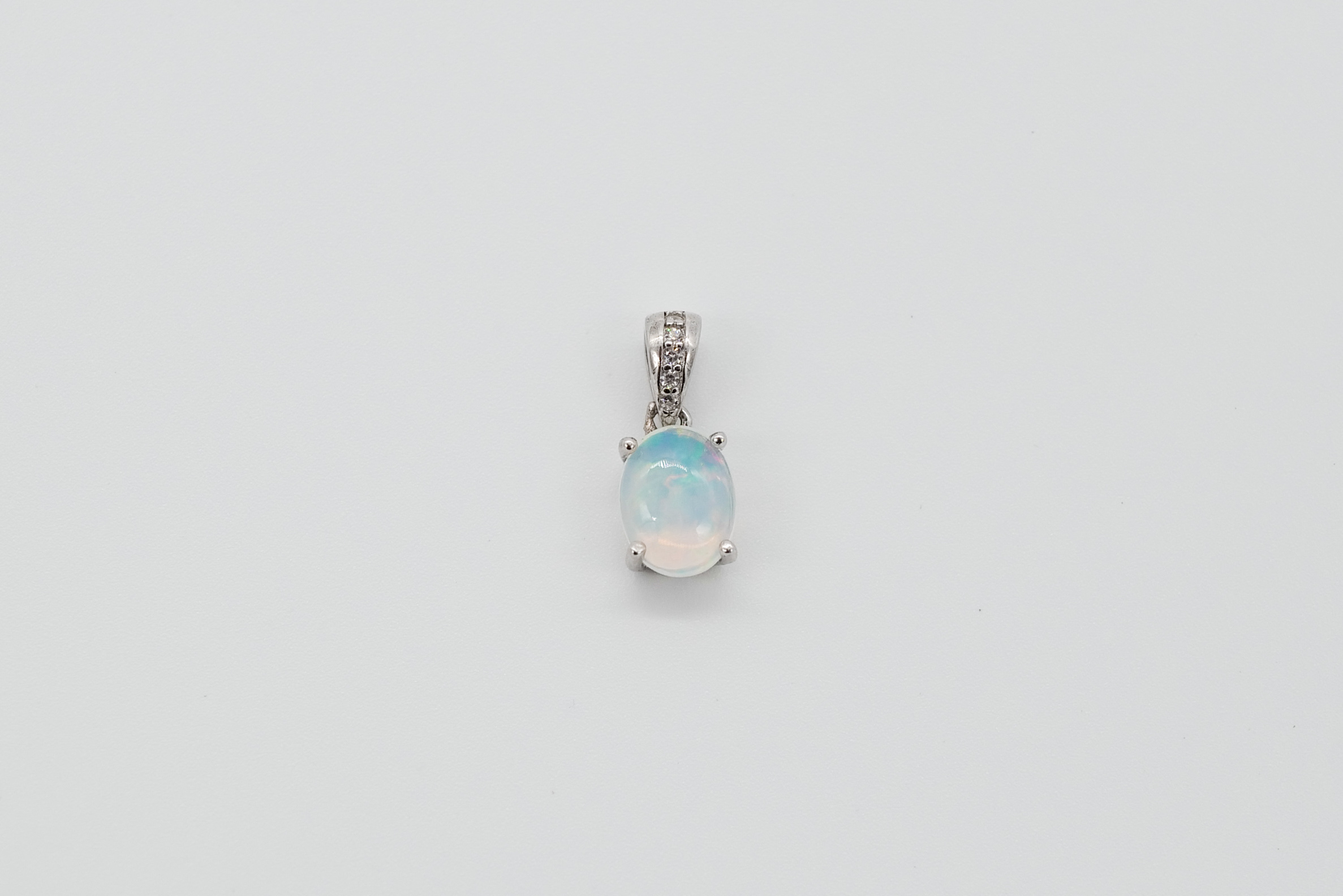 Colgante de ópalo etíope