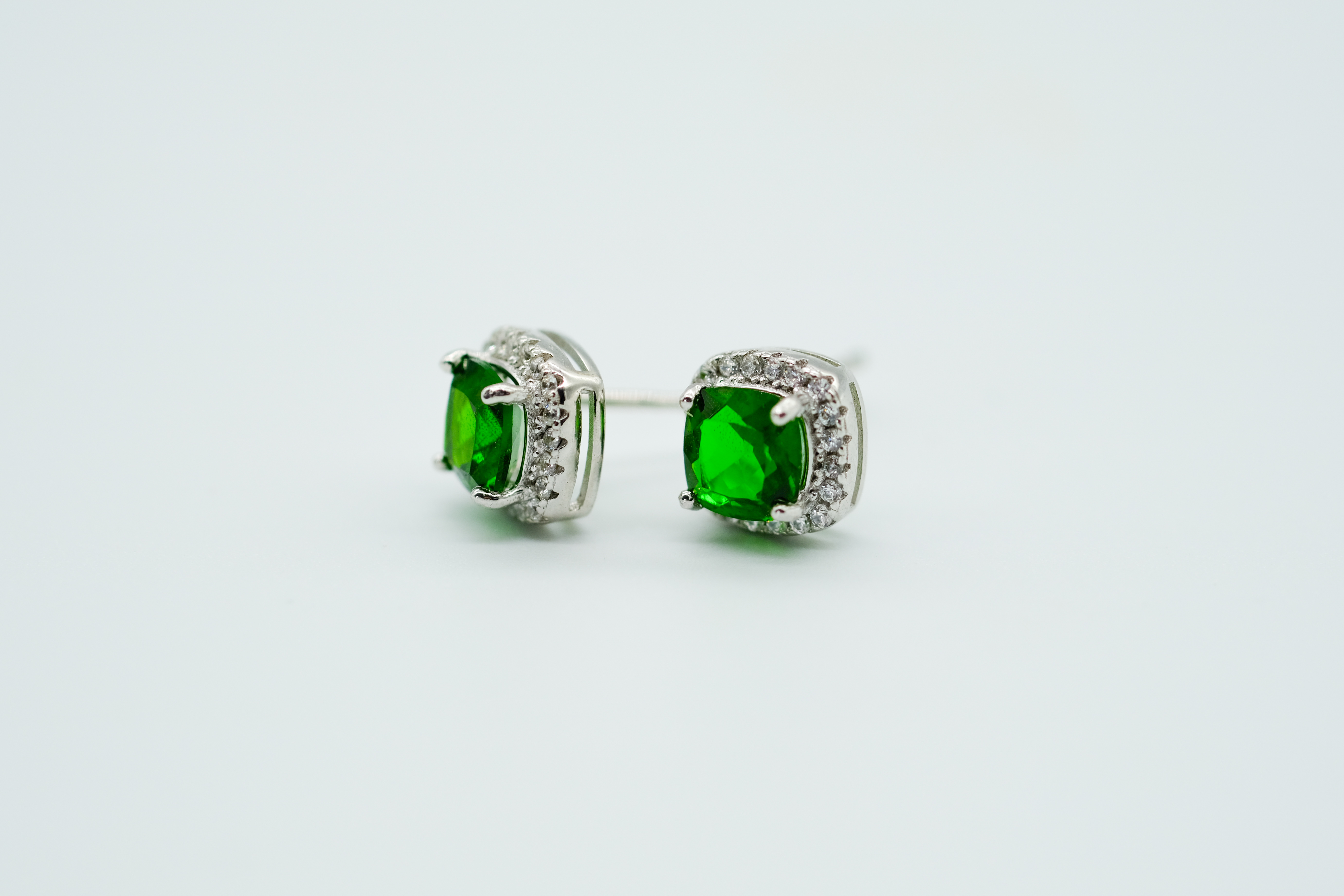 Pendientes con diopside