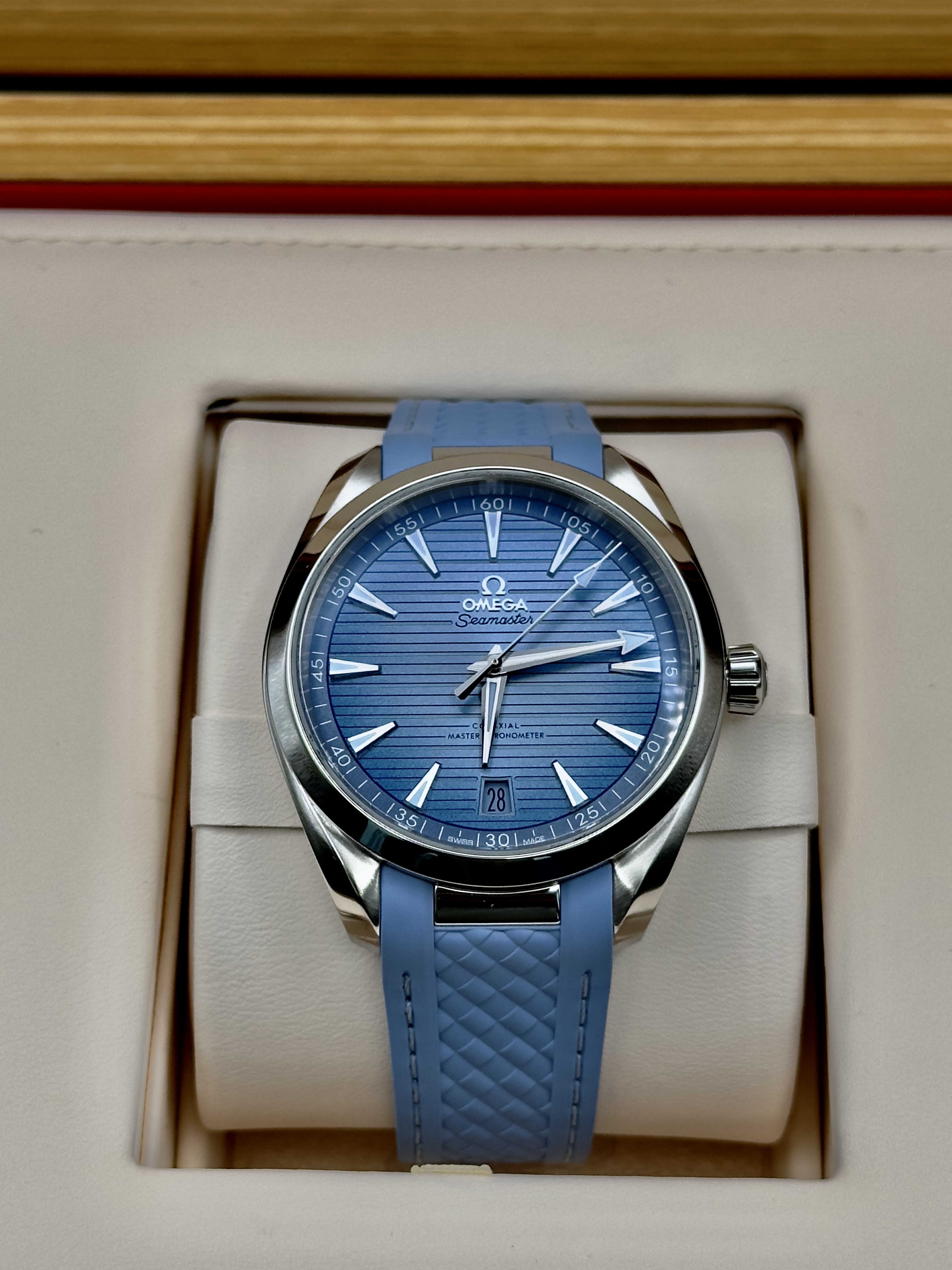 Omega Aqua Terra Summer Blue 