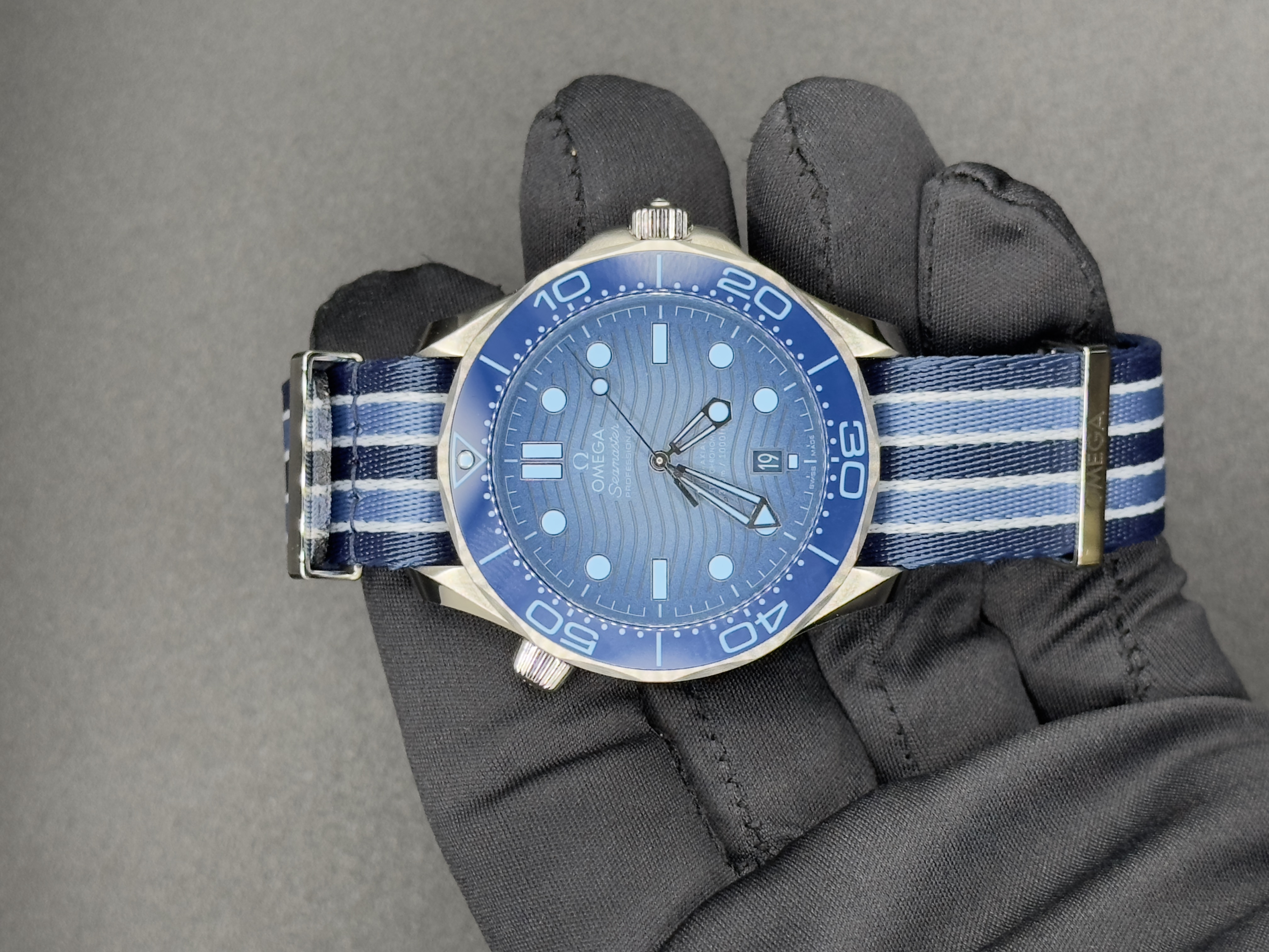 Omega Diver 300 Summer Blue