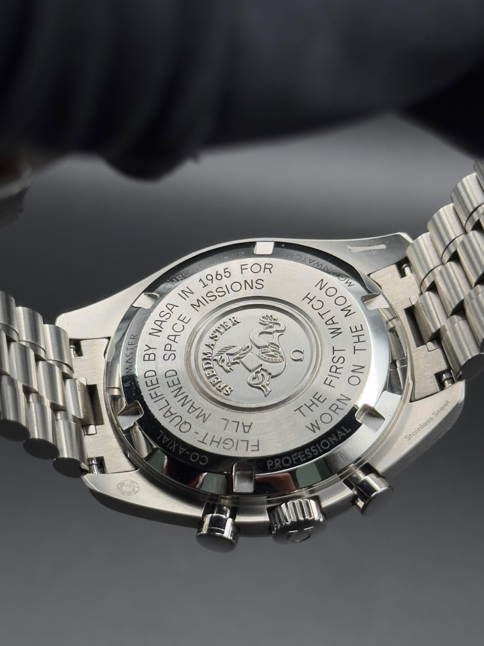 Omega Speedmaster Professional Moonwatch – Hesalite Crystal | Ref. 310.30.42.50.01.001