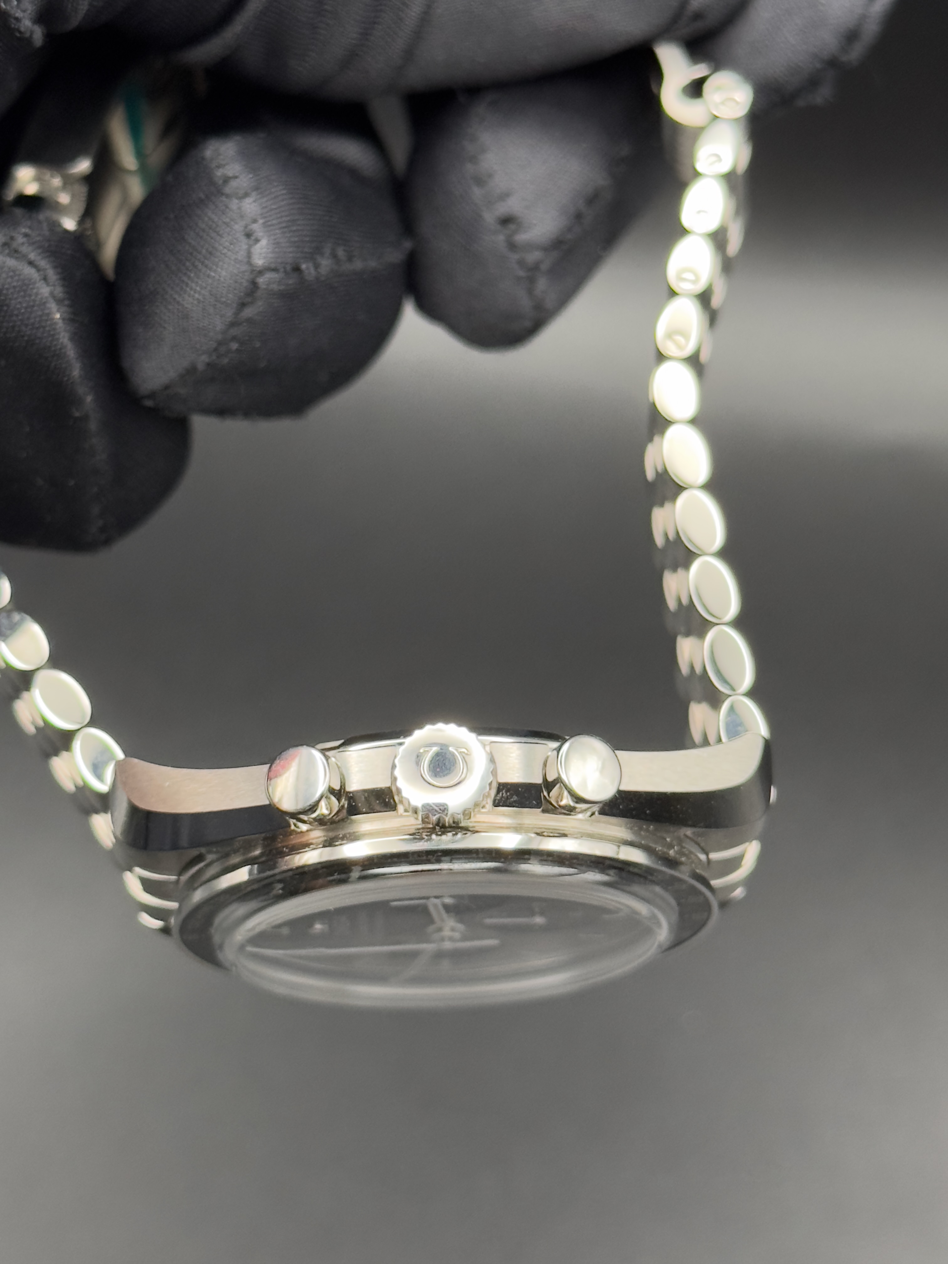 Omega Speedmaster Professional Moonwatch – &quot;Sapphire Sandwich&quot; | Ref. 310.30.42.50.01.002