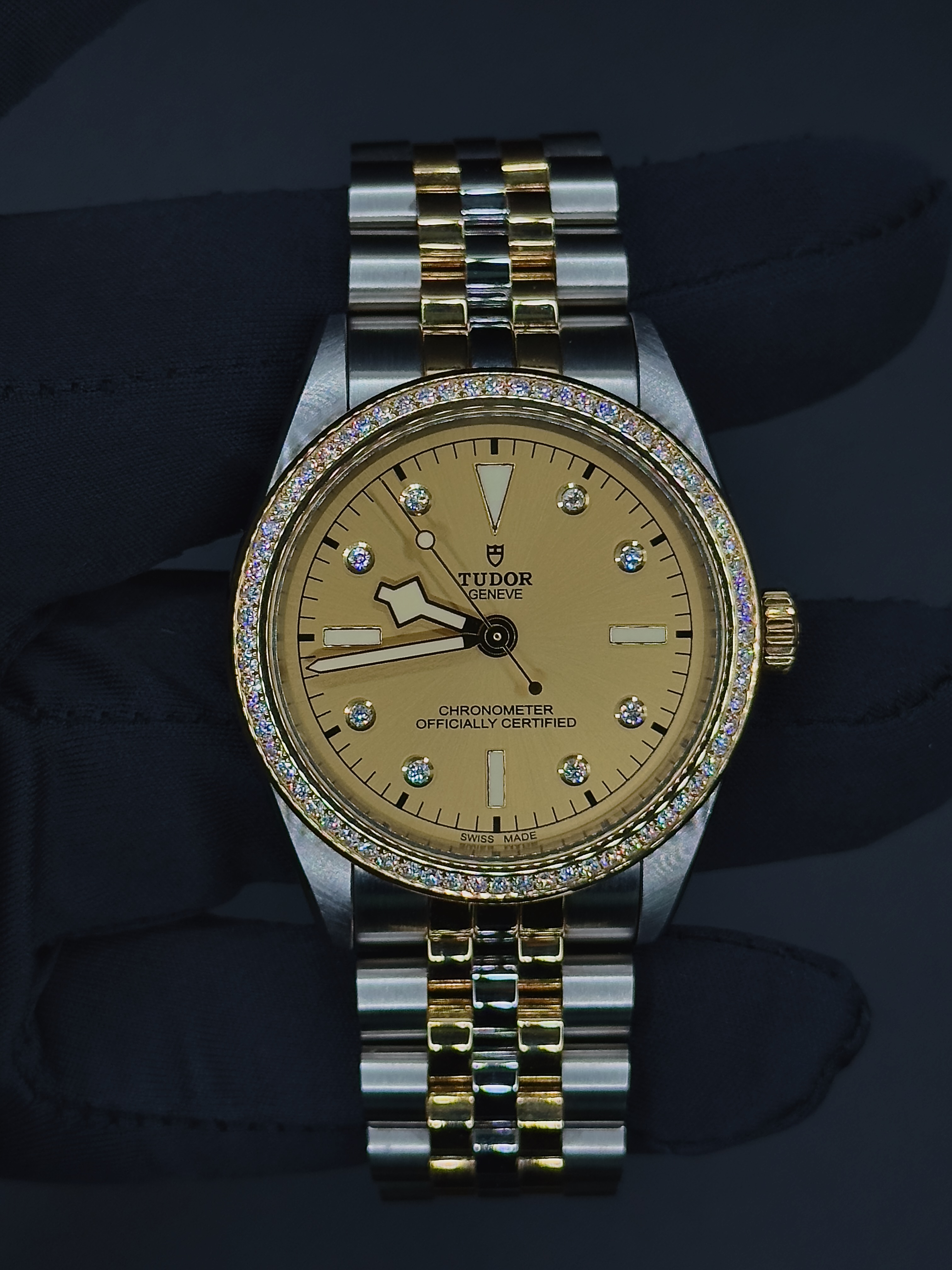 Tudor Black Bay Steel and 18k yellow Gold Factory set Diamonds 39mm