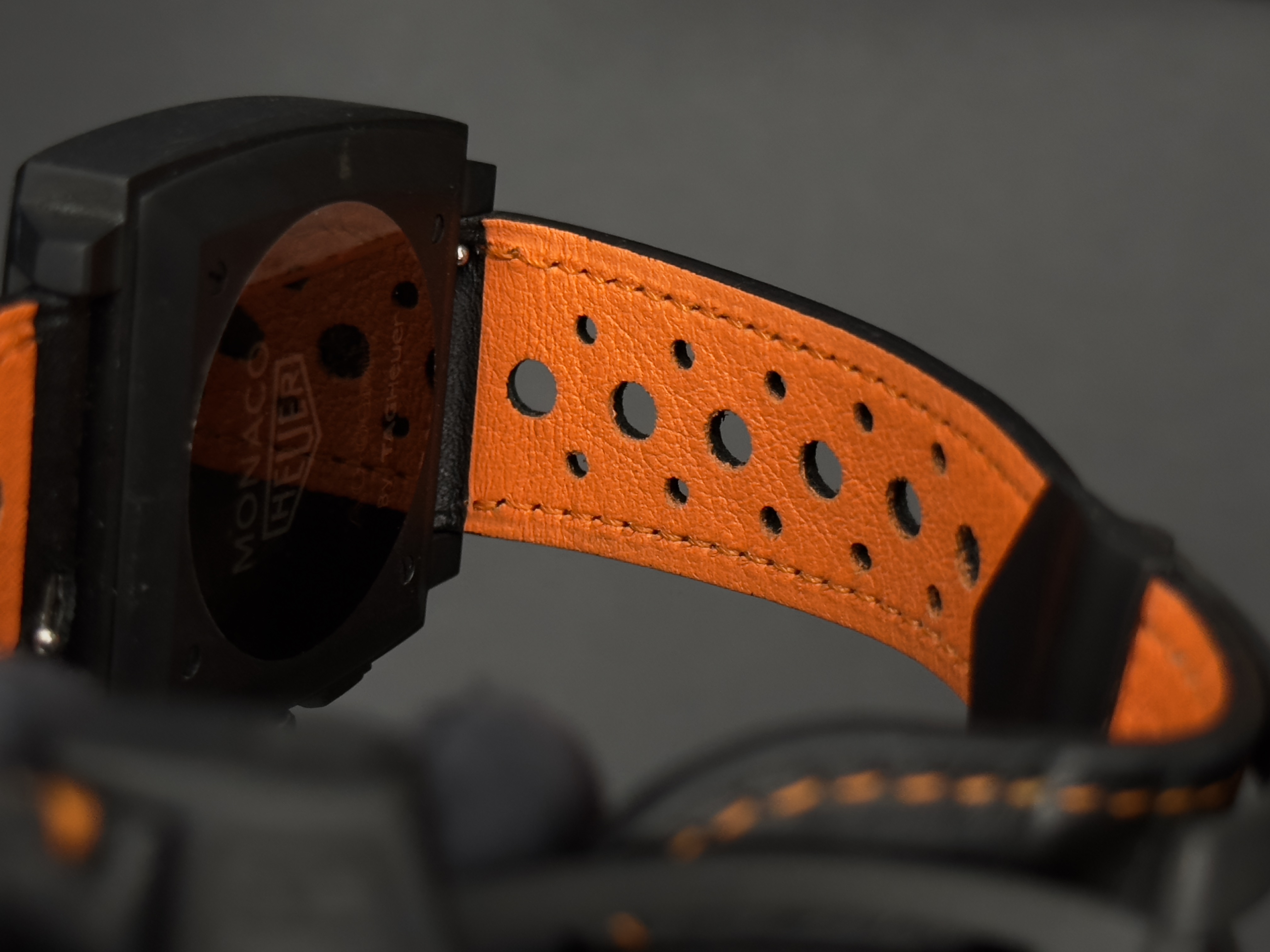 AC Signature Heuer Monaco CS2110 / MC09 – Tribute Re-Issue with Vintage Flair