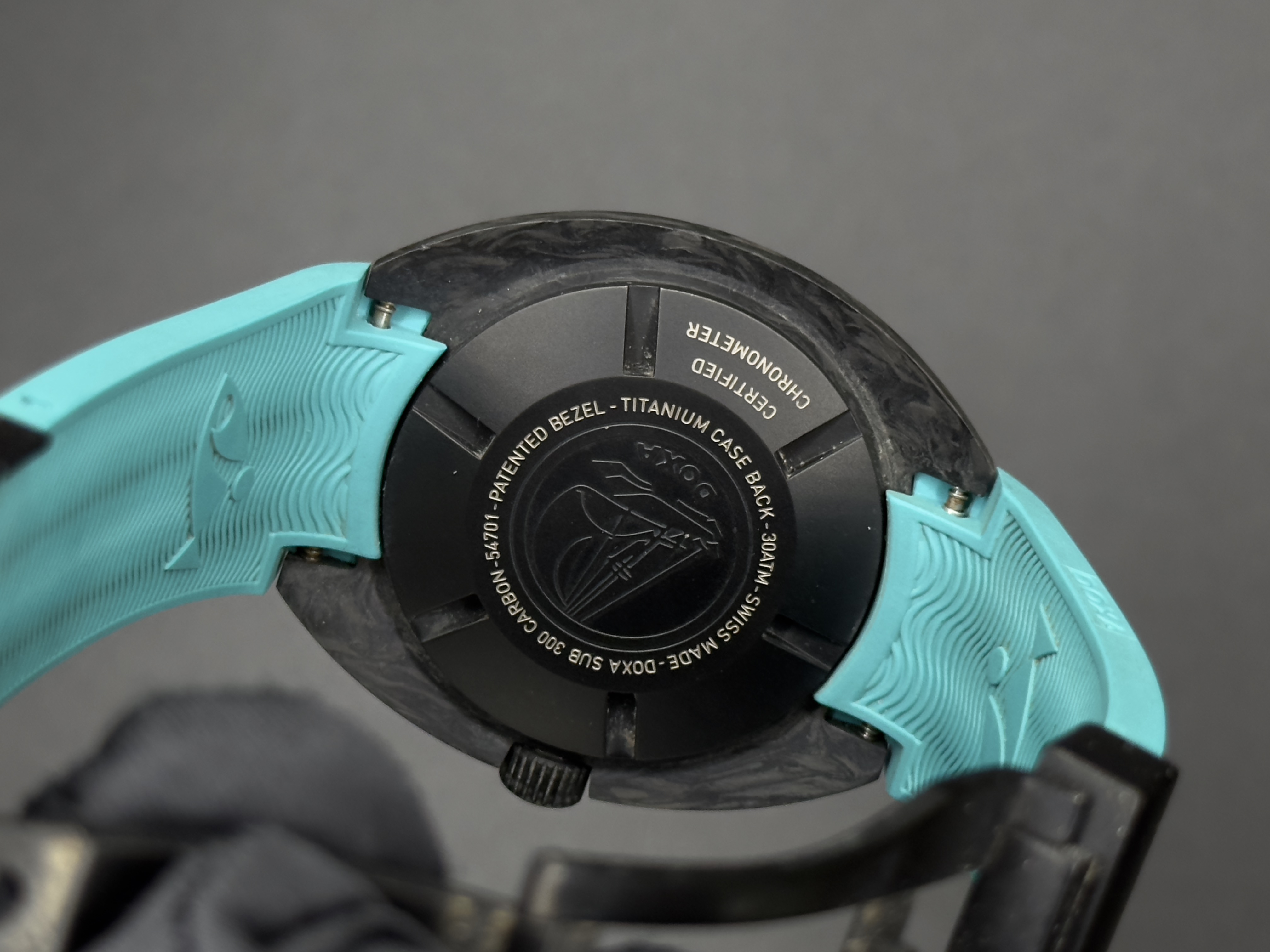 Doxa SUB 300 Carbon “Aqua Marine” – Forged Carbon Case COSC Certified