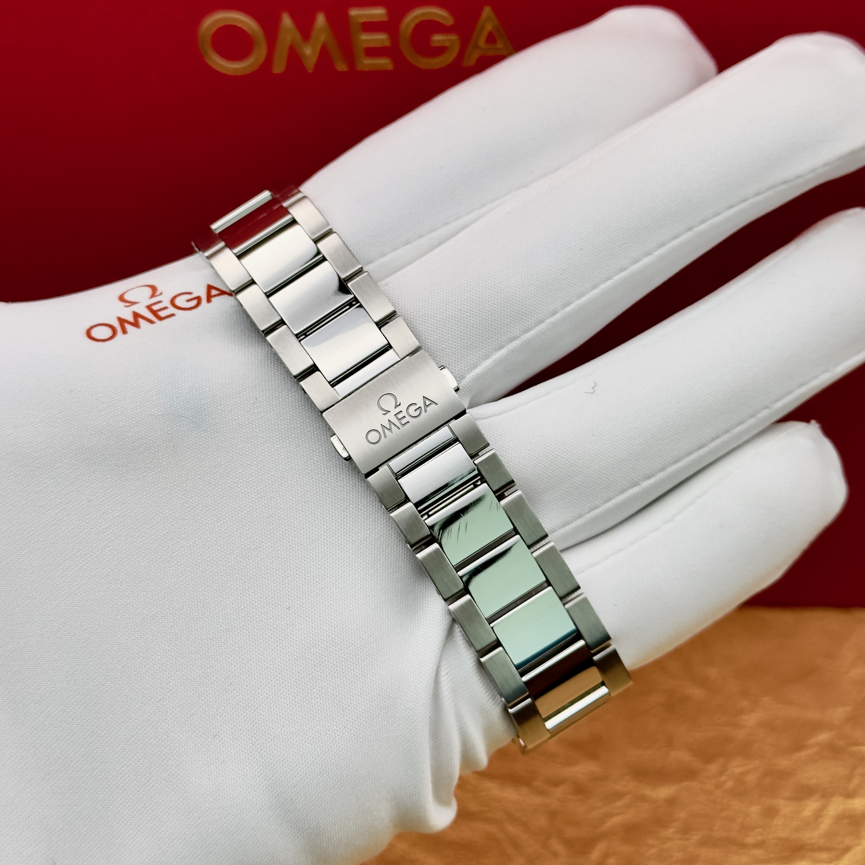 Omega Seamaster Aqua Terra 150M – 38mm 