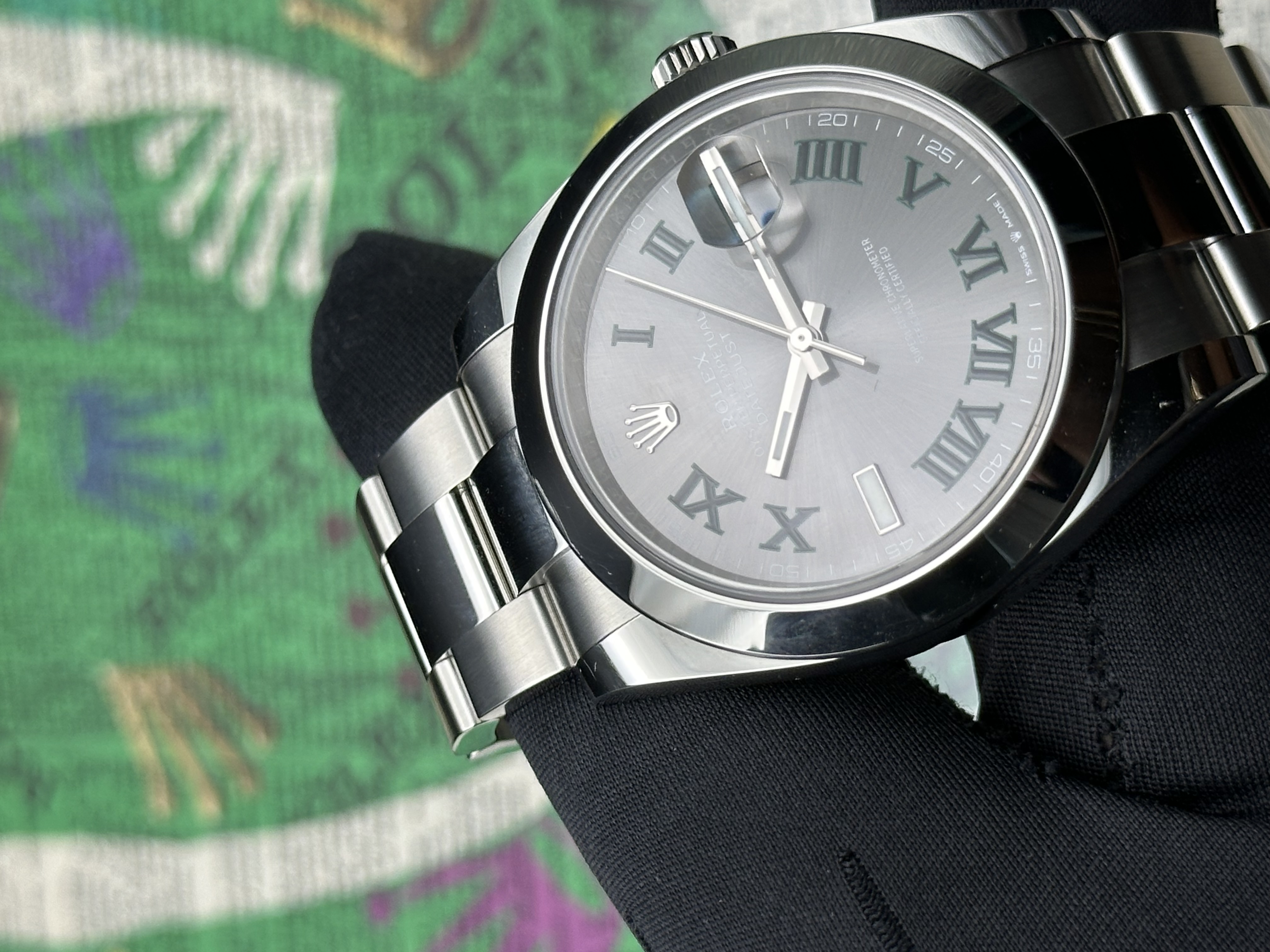 Rolex 126300 Wimbledon Oyster Smooth Bezel