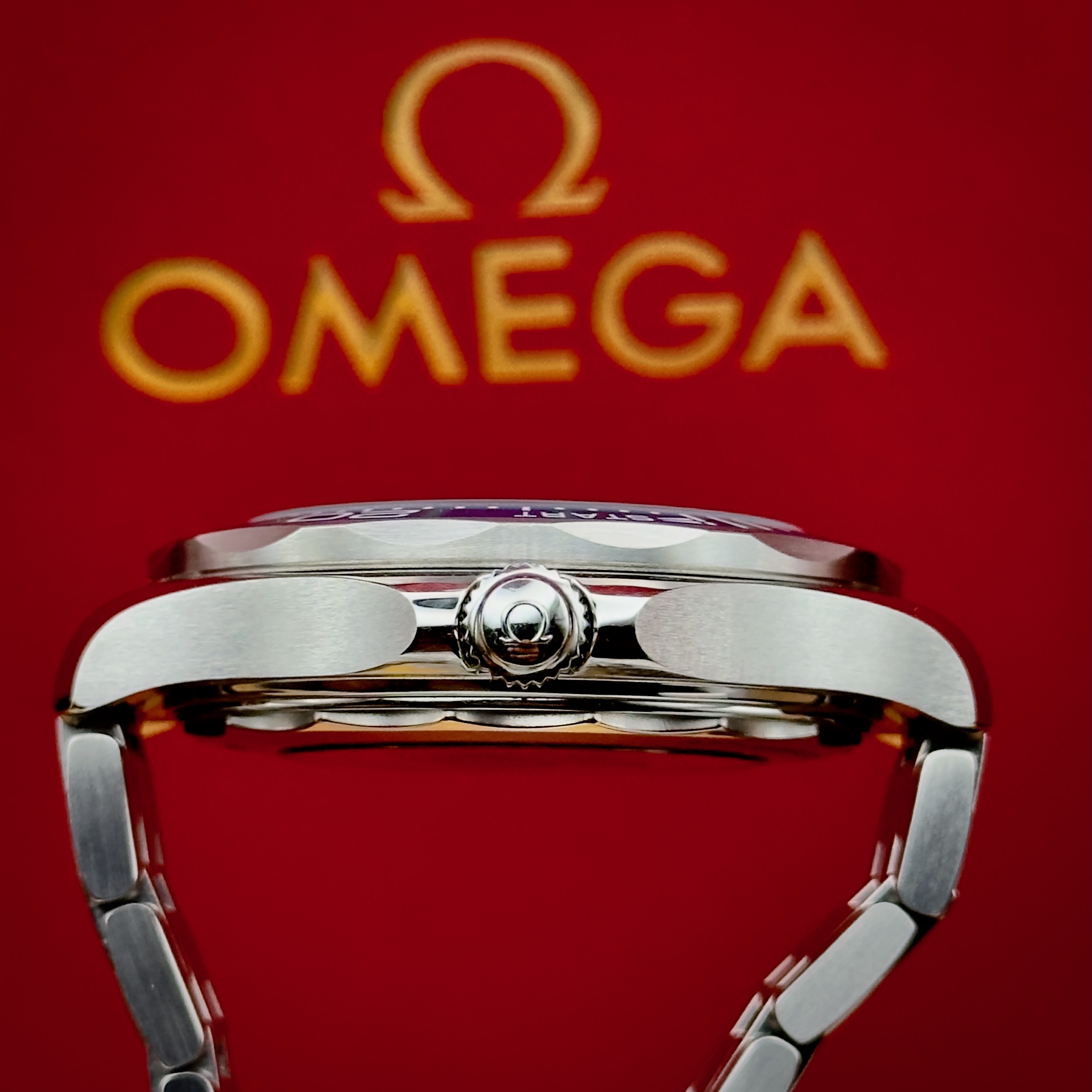 Omega Seamaster Diver 300M  America’s Cup Barcelona Edition |