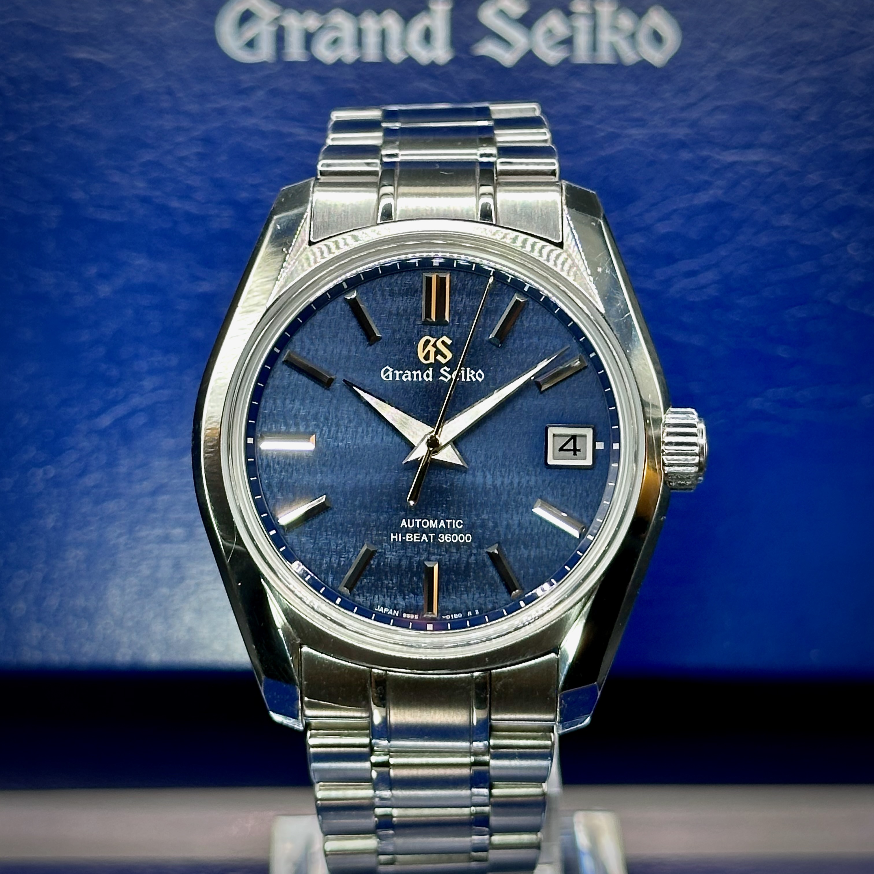 Grand Seiko Hi-Beat 36000 Heritage Shubun Four Seasons Collection Autumn SBGH273