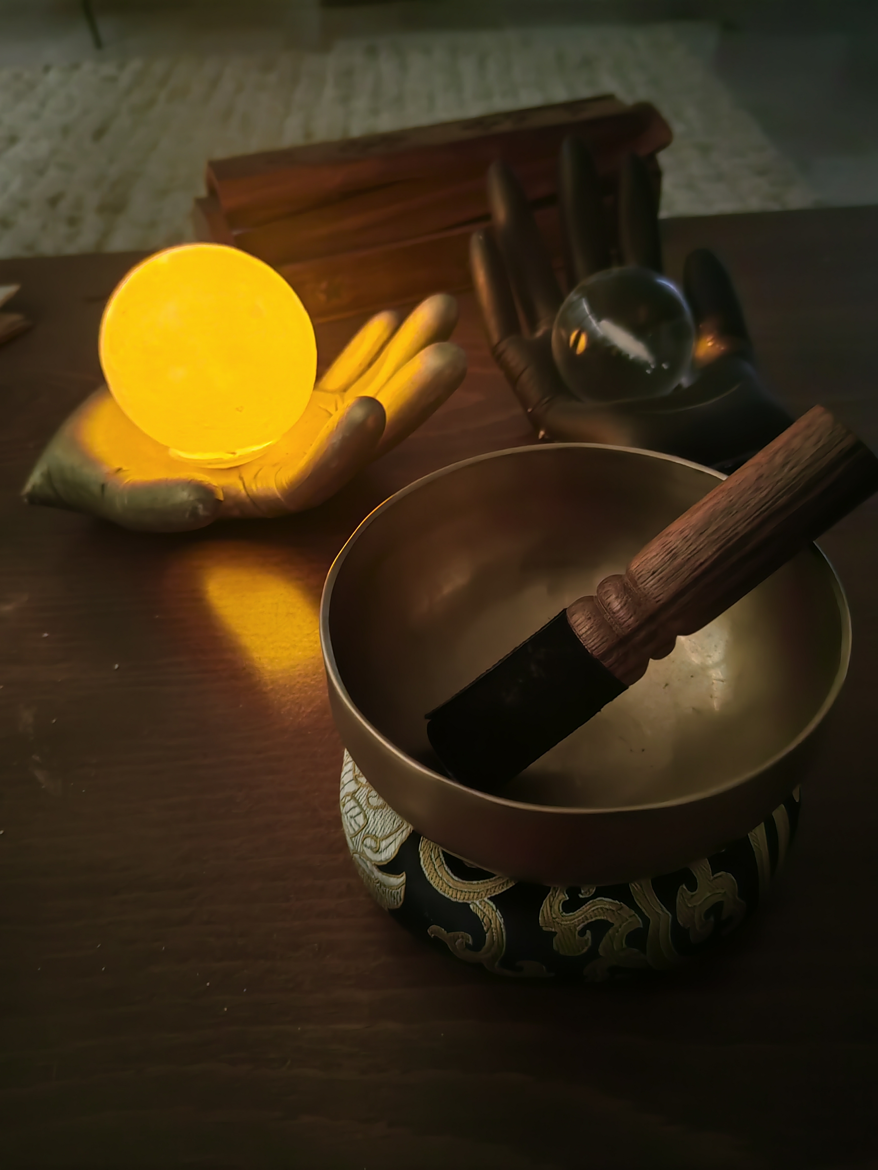 Handmade Tibetan Singing Bowl  (d 12cm x h 8cm, 300gr)