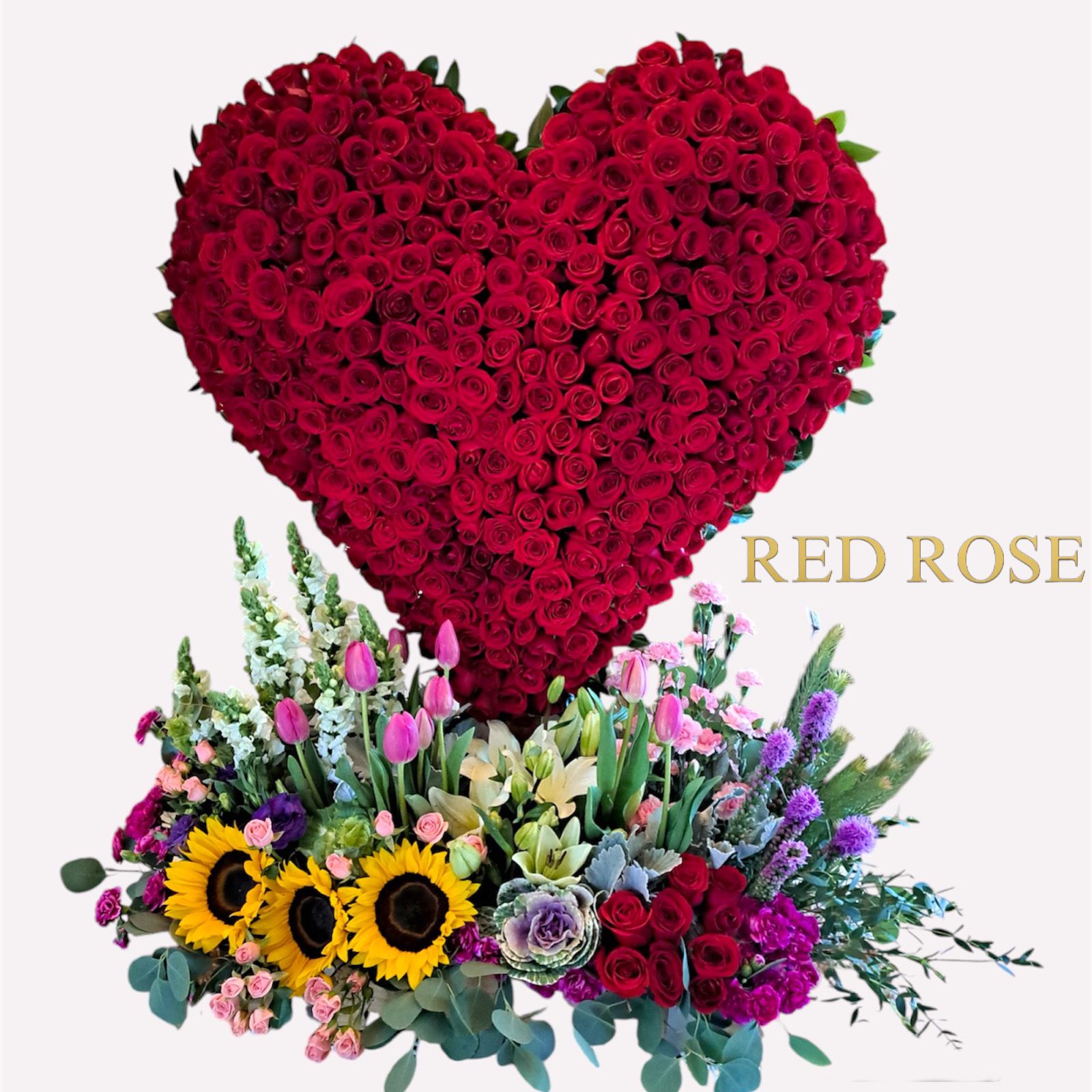 Arreglo con girasoles, Mini rosa, tulipanes, Lilis, liatrix, entre otras flores, junto con un corazón de 300 rosas