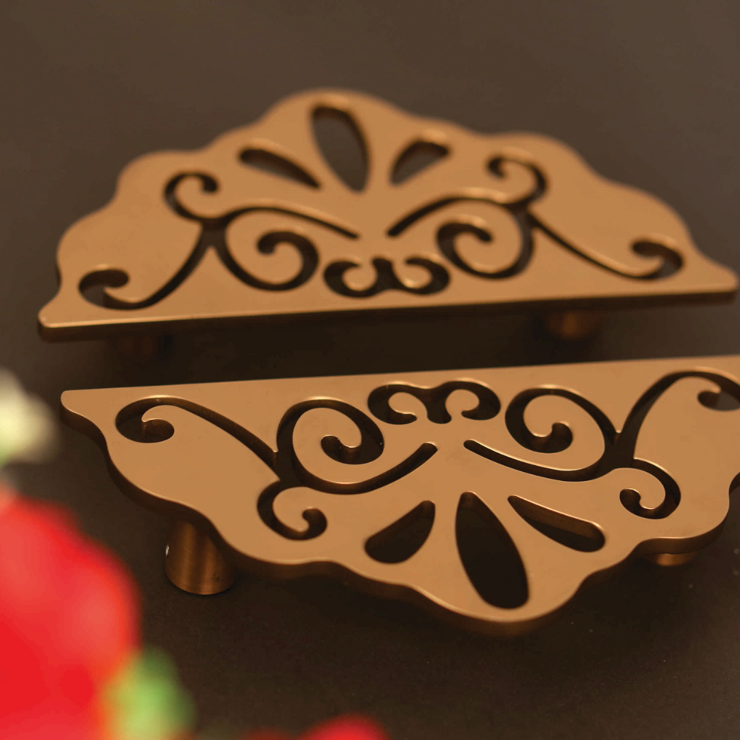 Queen Brass Main Door Knob - (HLY) | Intterior100