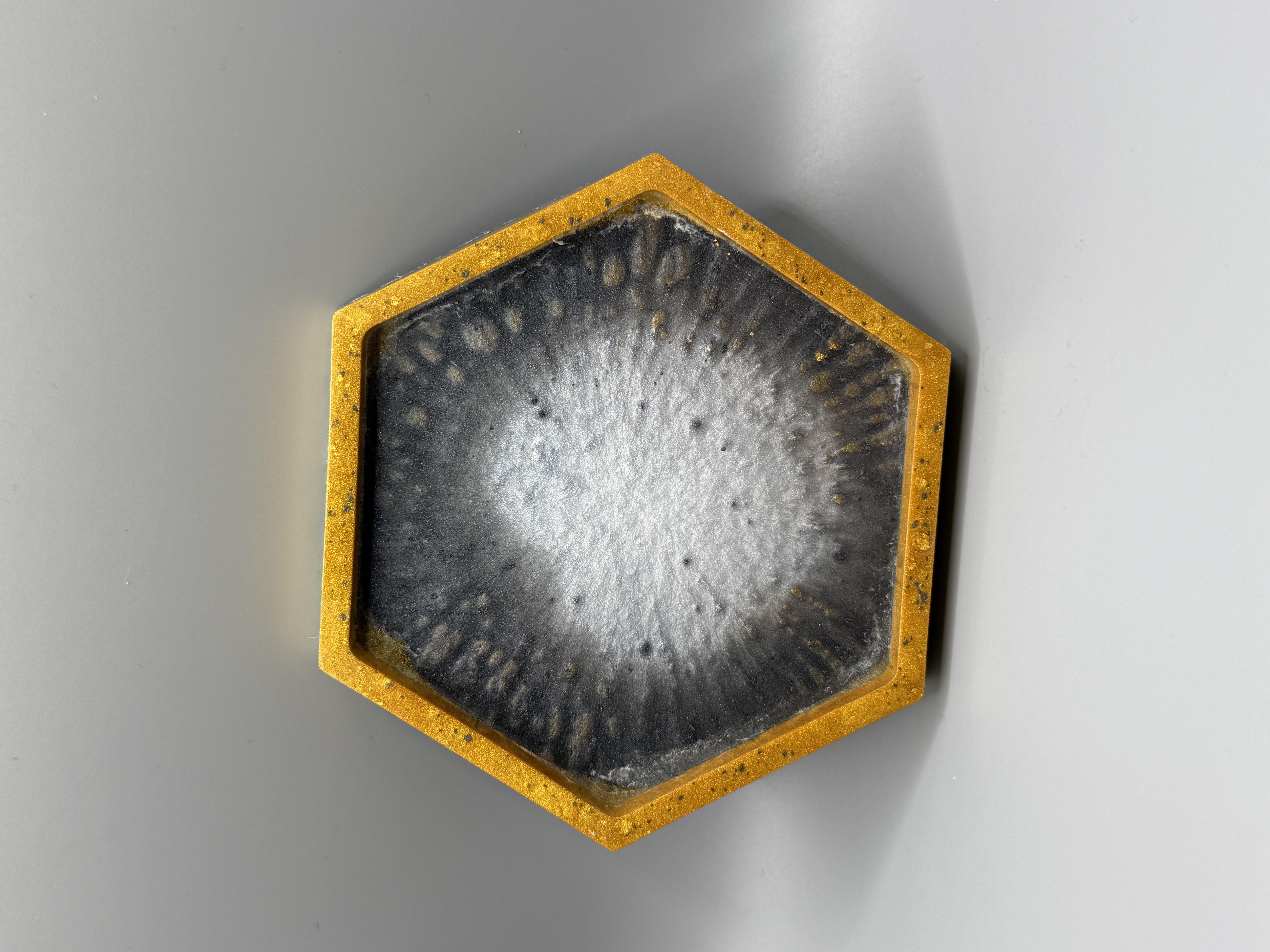 Untersetzer mit Vertiefung