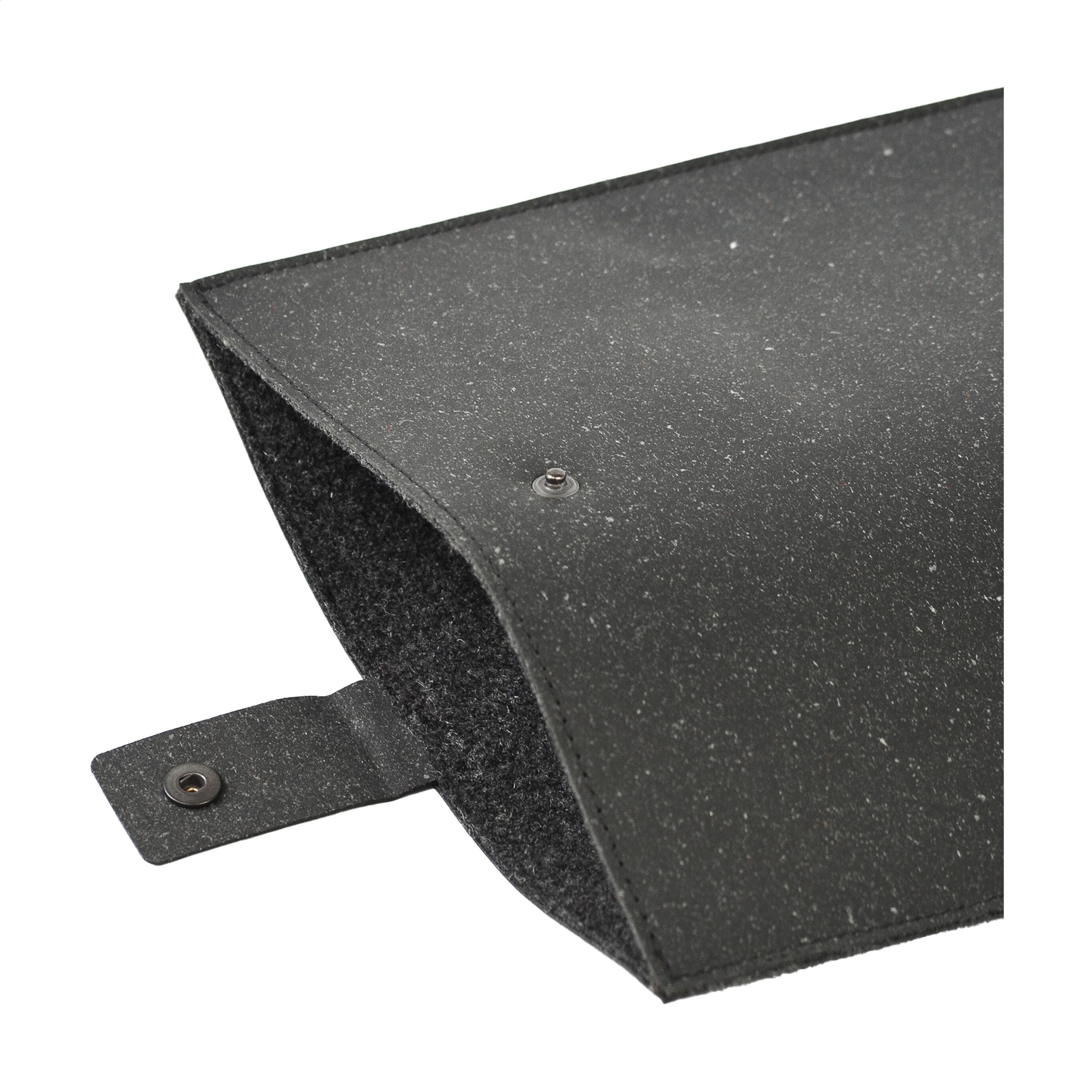 W494 Stilingas 14 colių nešiojamojo kompiuterio dėklas, pagamintas iš perdirbtų itališkos odos atliekų ir natūralių rišiklių.