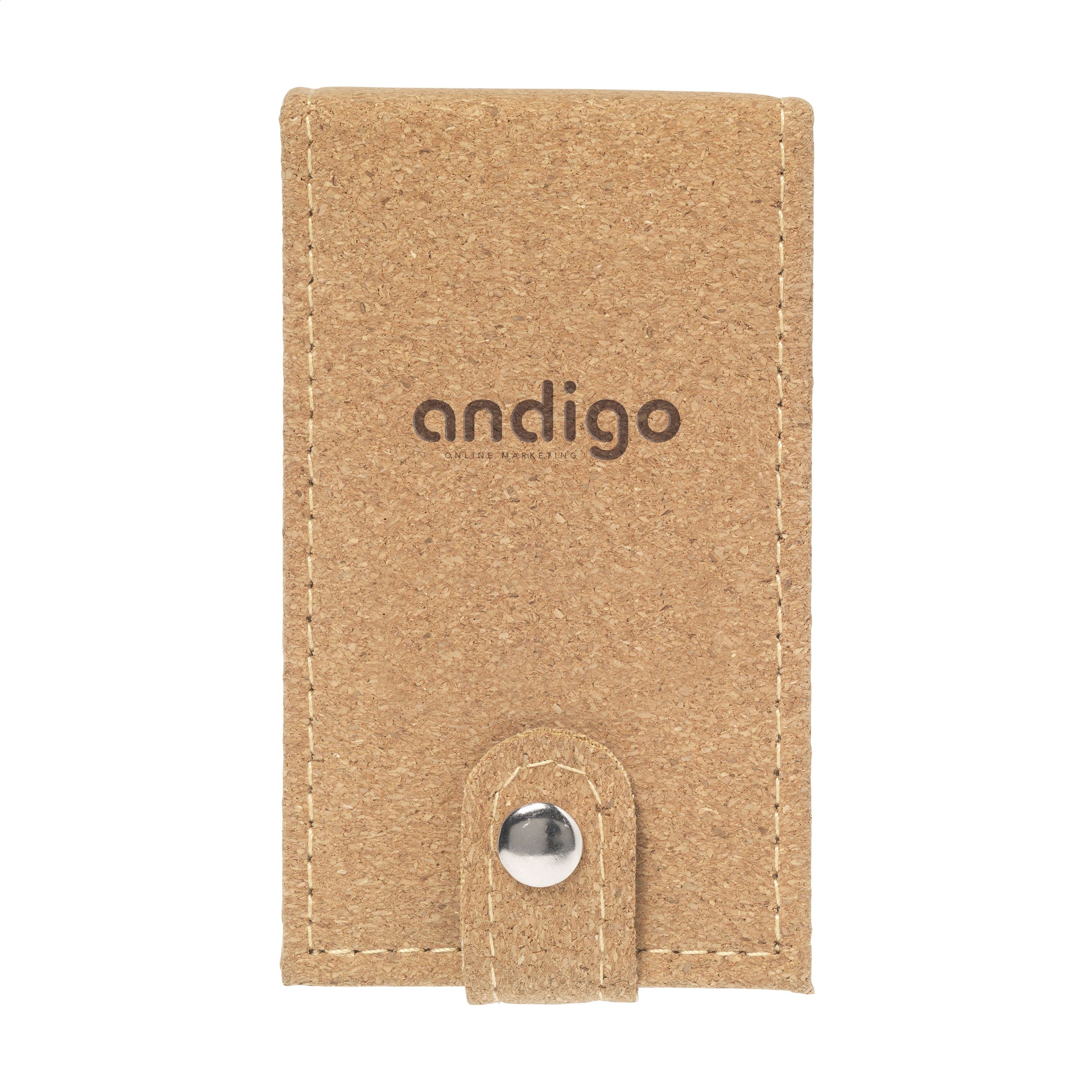 2075 Manikiūro rinkinys kompaktiškame dėkle iš kamščio