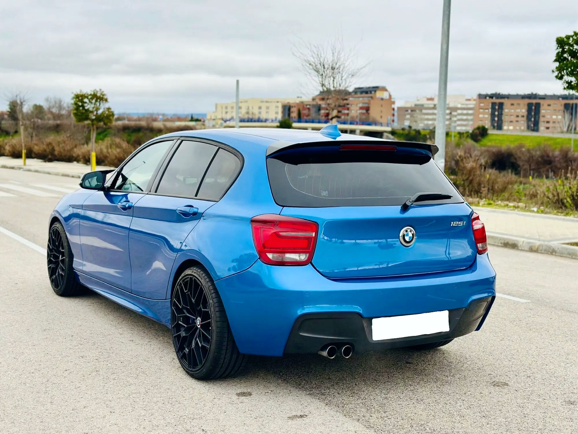 SPOILER BMW SÉRIE 1 - F20/F21 LOOK M PERFORMANCE