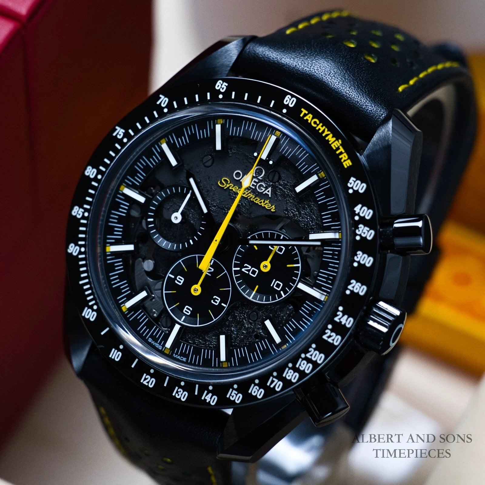 2O24 Omega Speedmaster Dark Side Of The Moon Apollo 8 Black Ceramic Watch