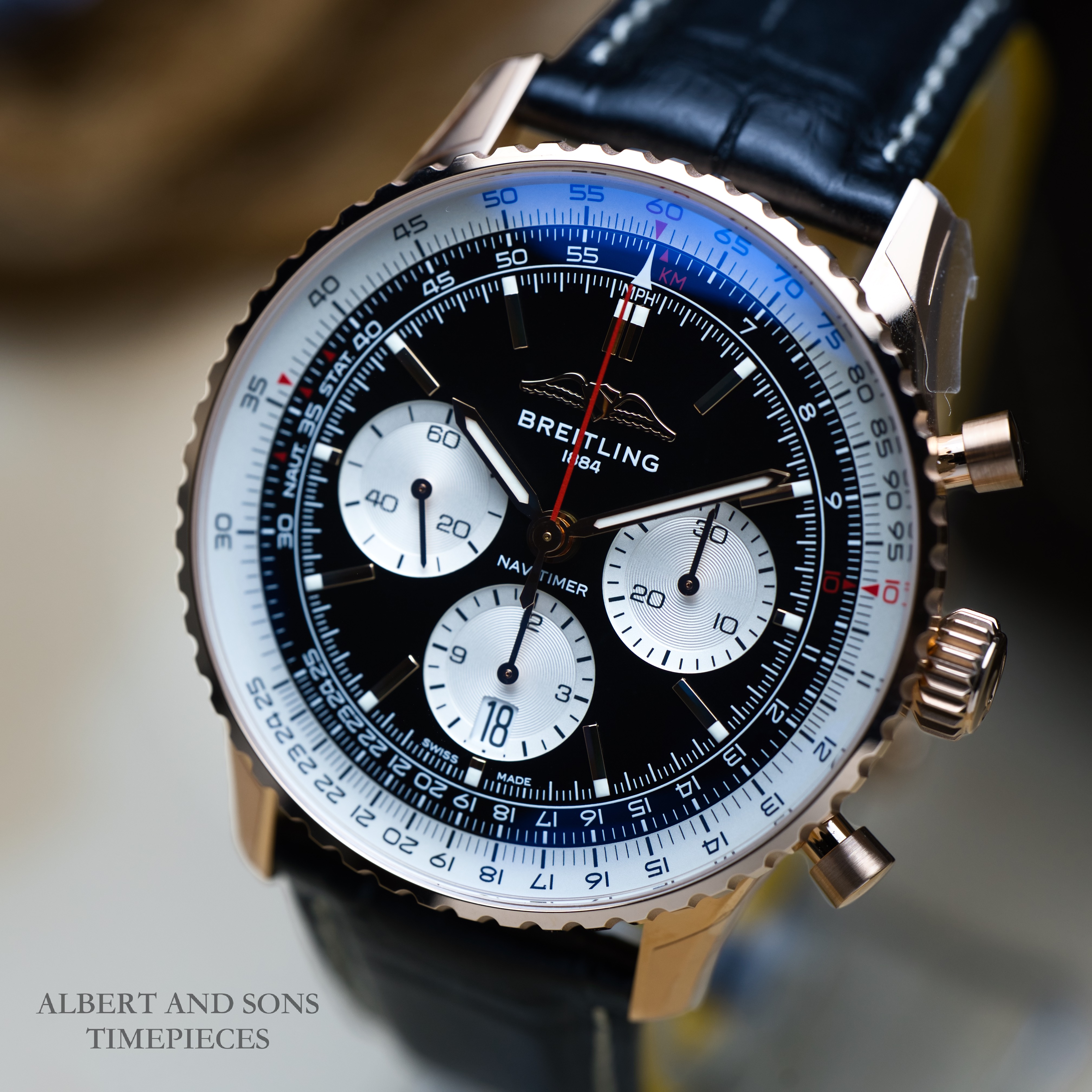 Navitimer B01 Chronograph 43 Complete Box+Papers