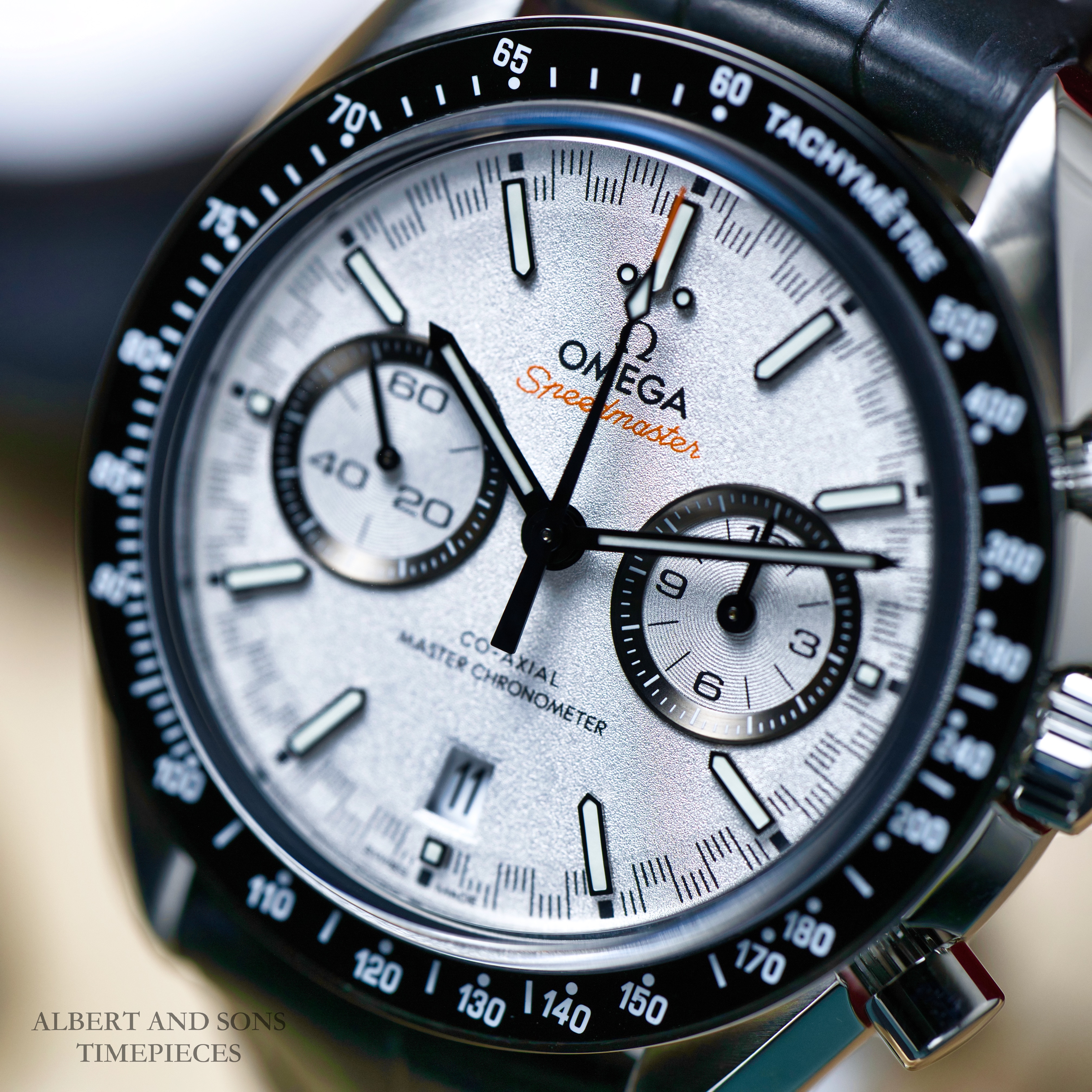 OMEGA Speedmaster Racing on Leather Strap Mint LNIB Complete with Box&Papers