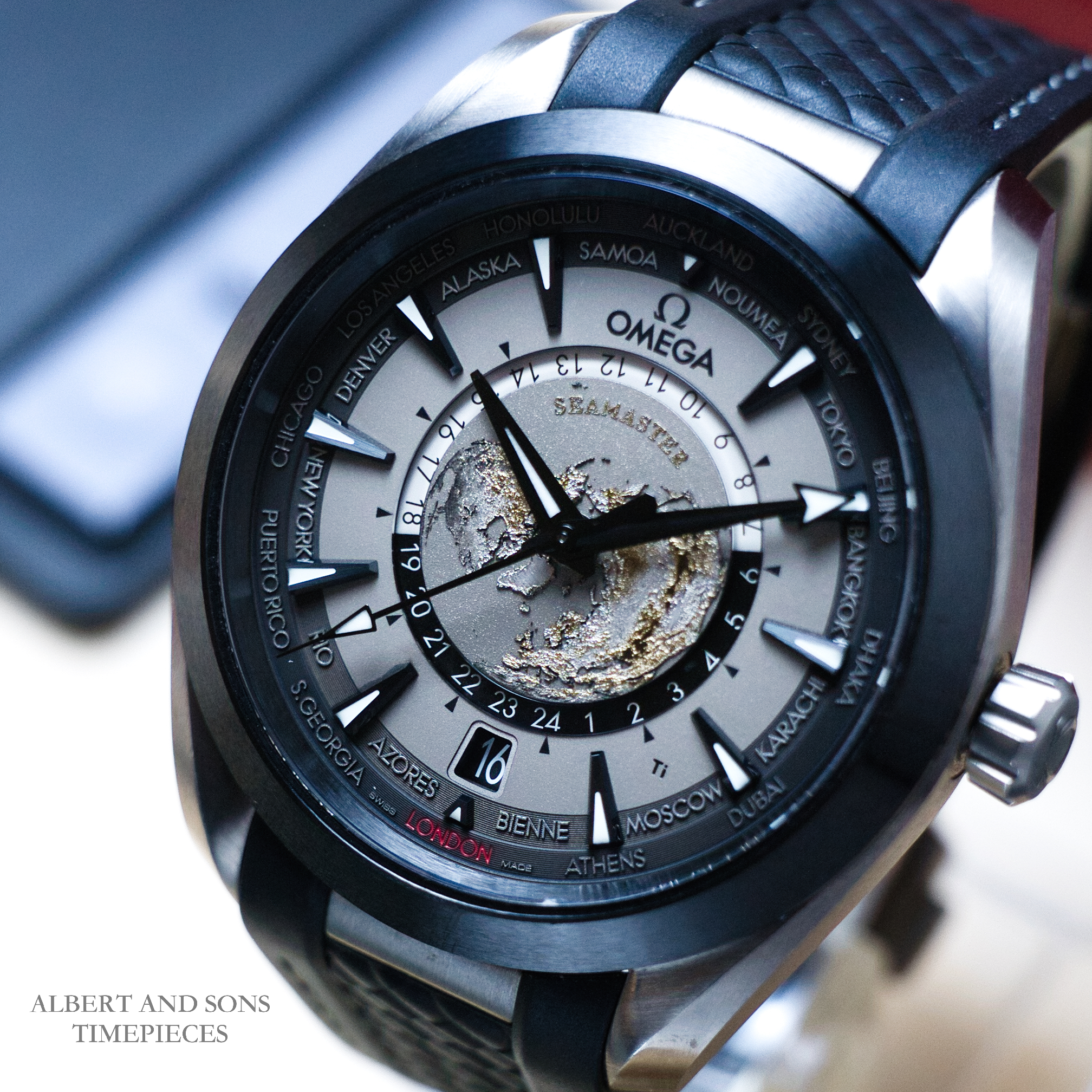 Omega Seamaster Aqua Timer Worldtimer Titanium 43mm - Complete Box & Papers