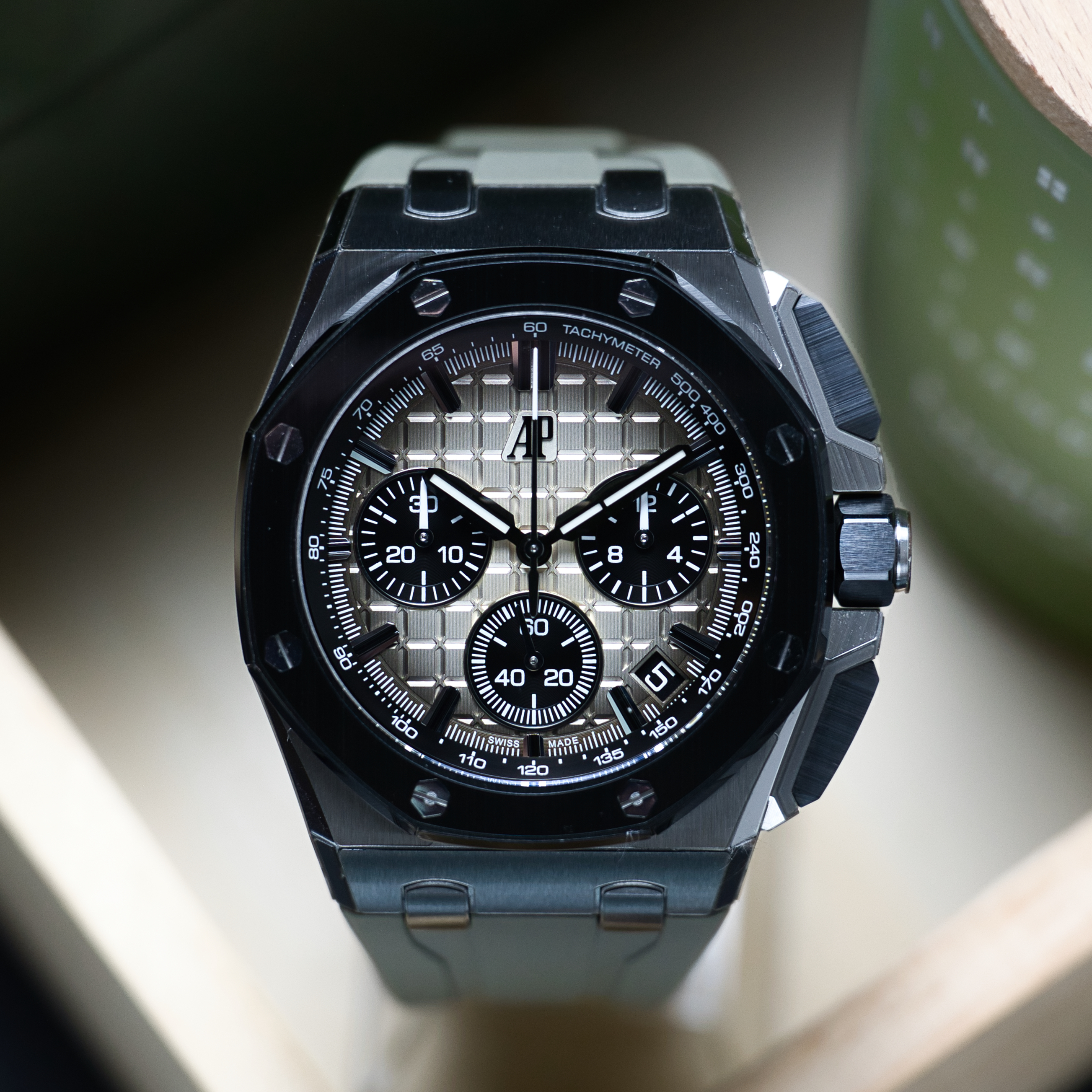 Royal Oak Offshore Selfwinding Chronograph Box+Papers