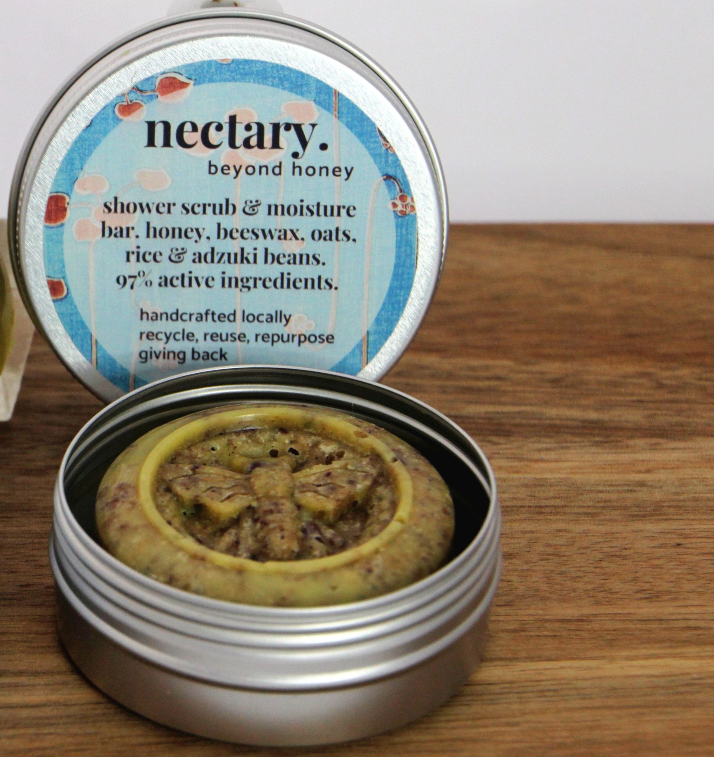 shower scrub & moisture bar. honey, beeswax, oats, rice & adzuki beans. 