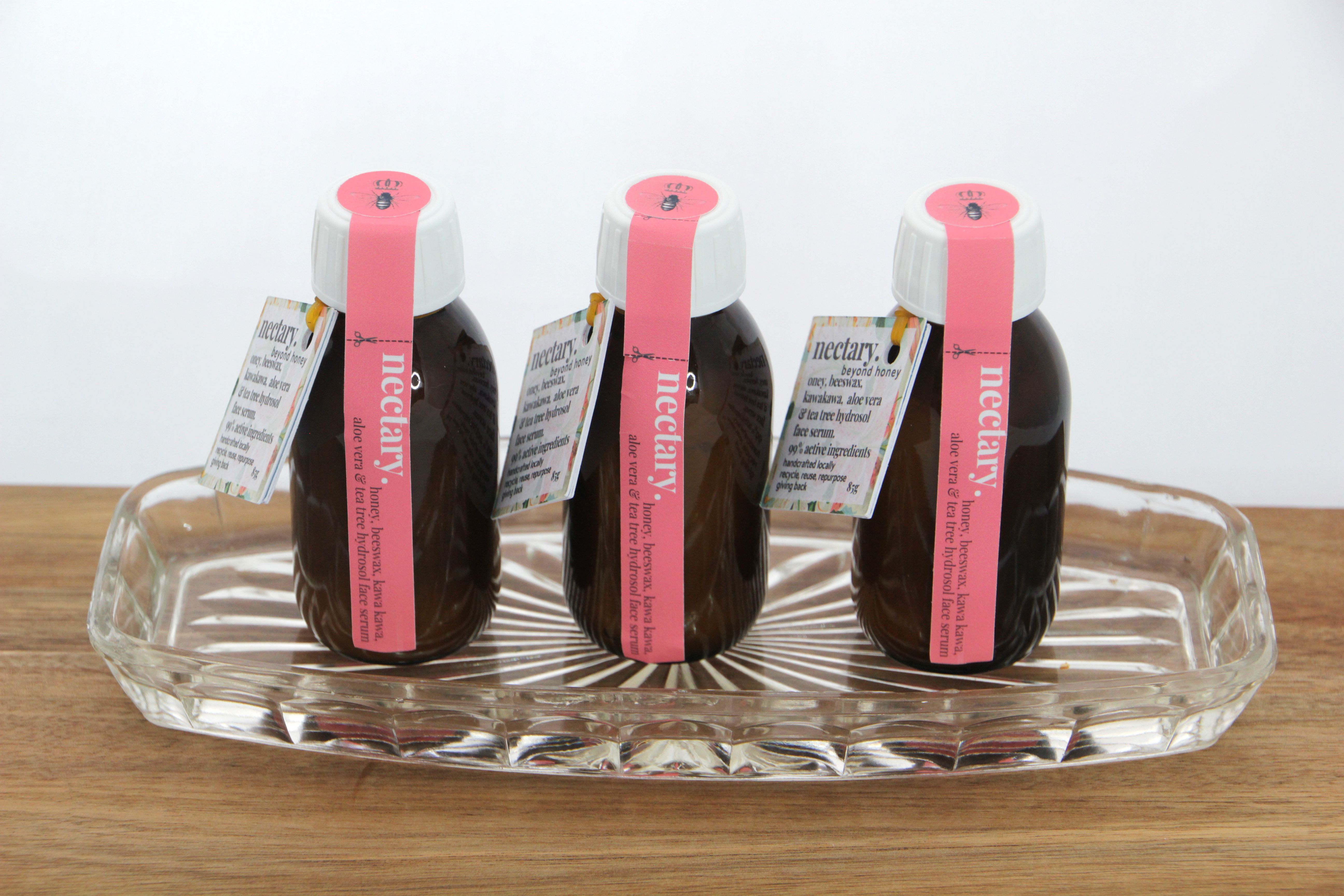 honey, beeswax, kawakawa, aloe vera & kowhait hydrosol cream face serum