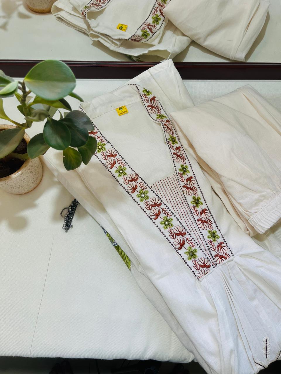 Embroidered White Kurta Coord Set