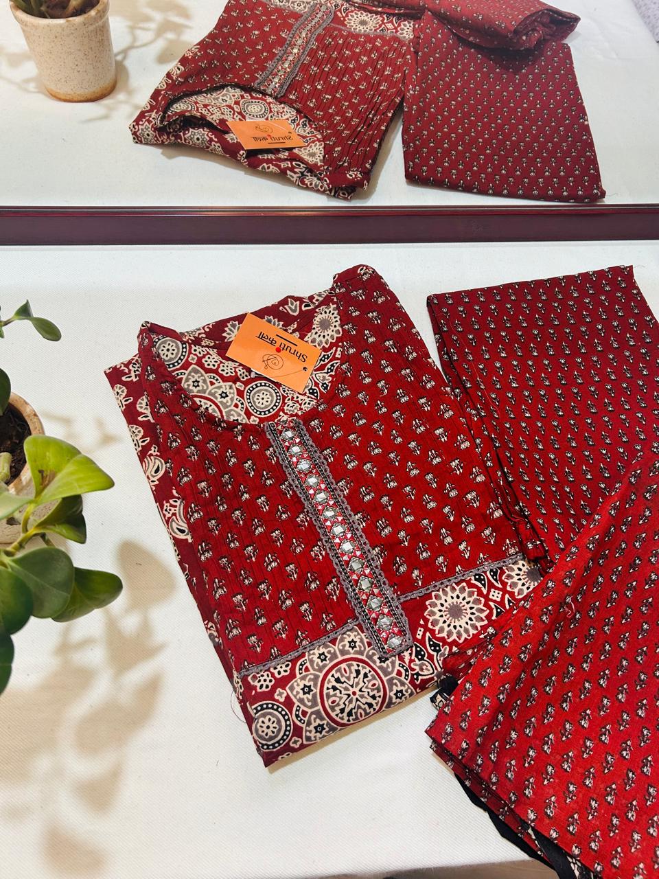 Maroon 3 Piece Set with Intricate Detailings