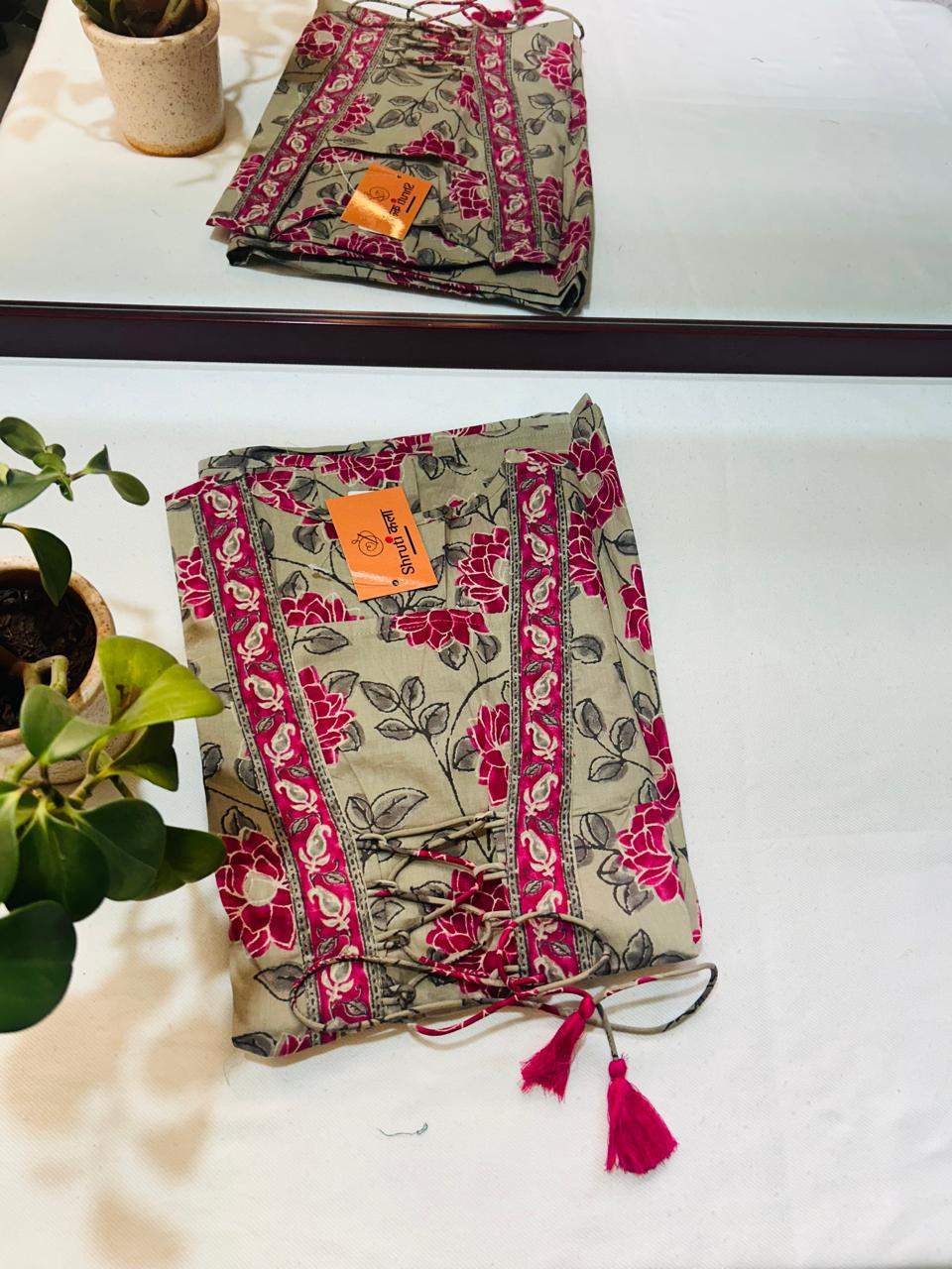 Flared Floral Printed Short Kurta – Chic & Stylish