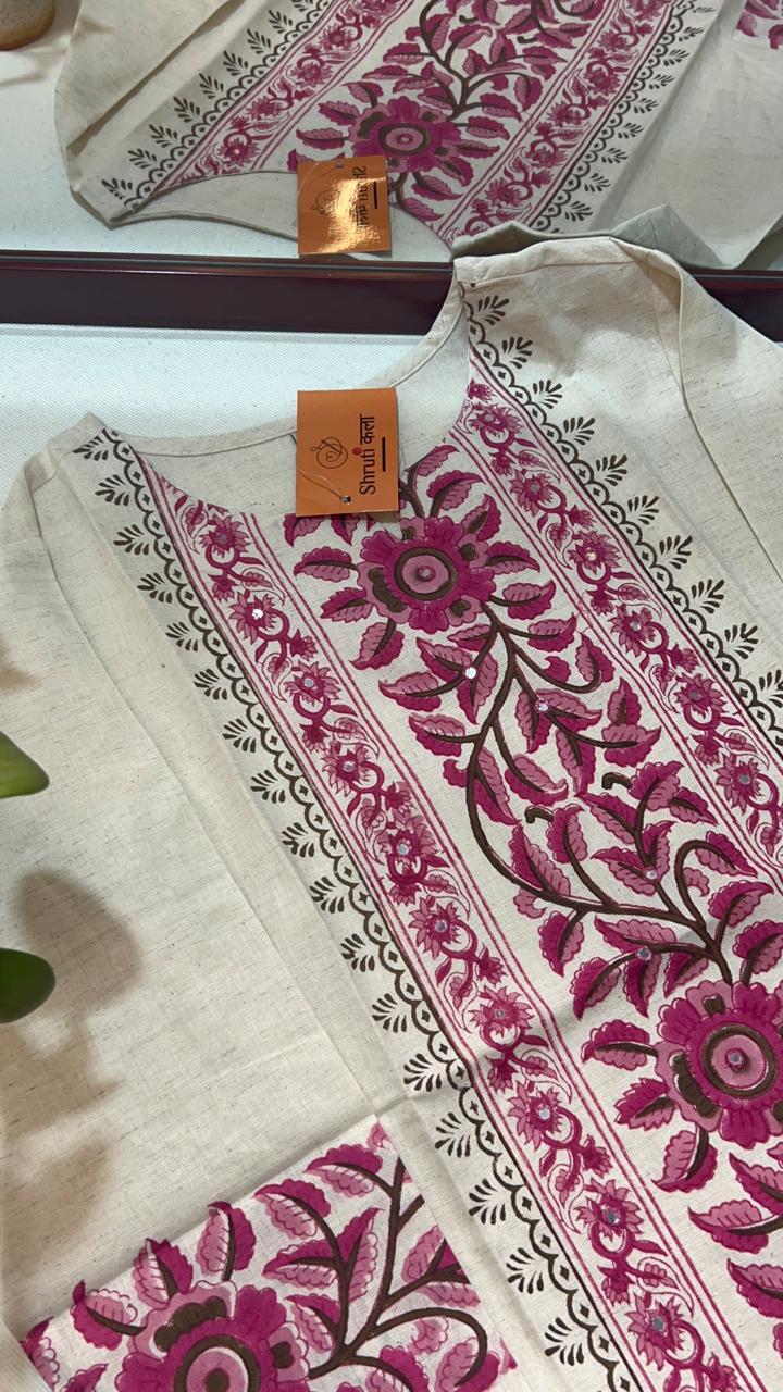 Elegant White Floral Printed Short Kurta – Perfect for Office Wear