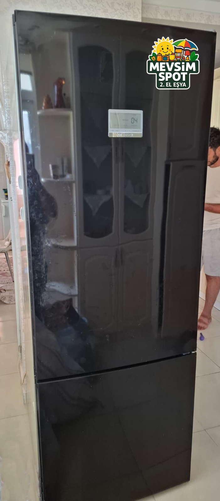 Bosch Siyah Buzdolabı