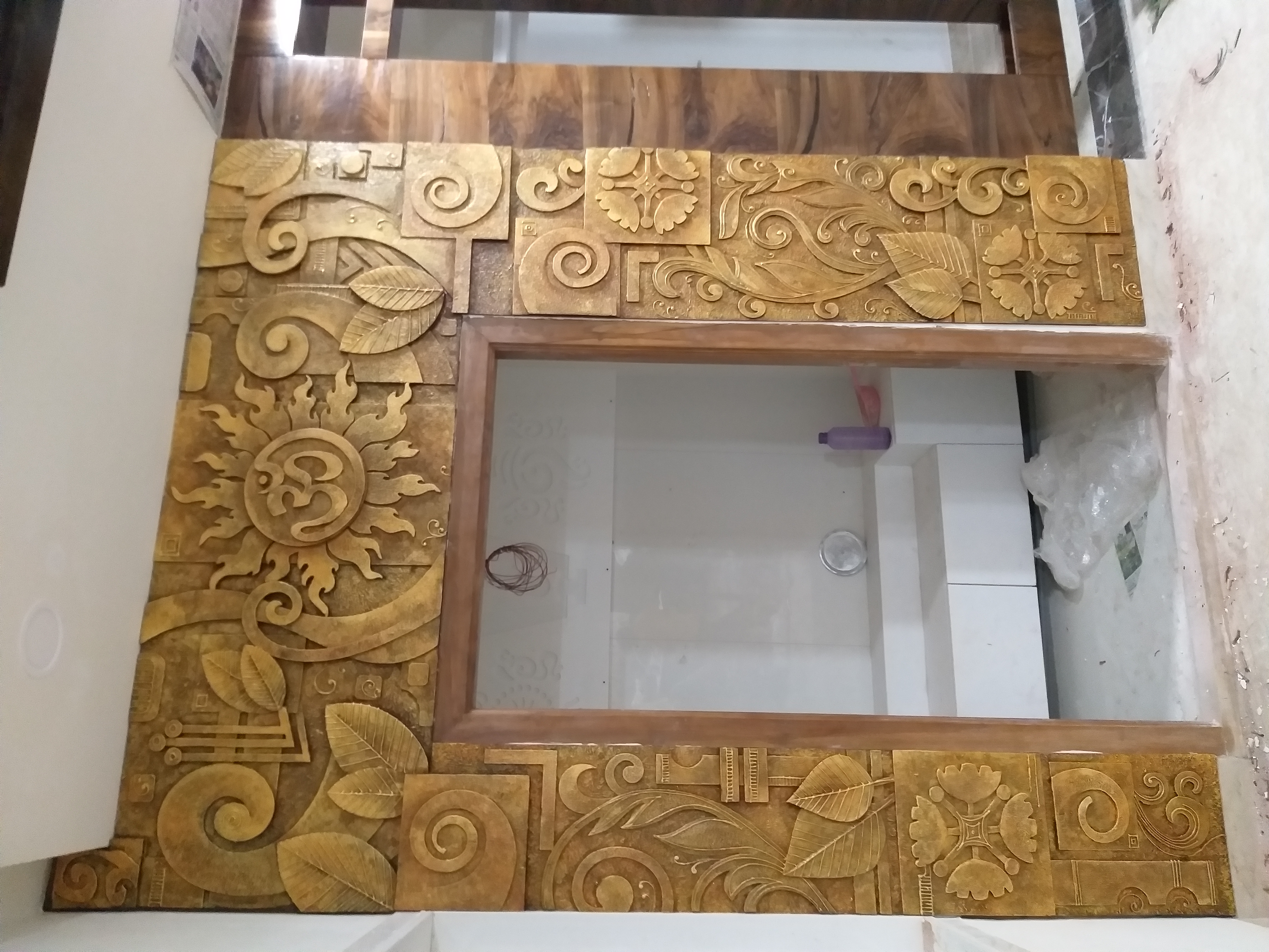 Decorative Wooden Mirror Frame