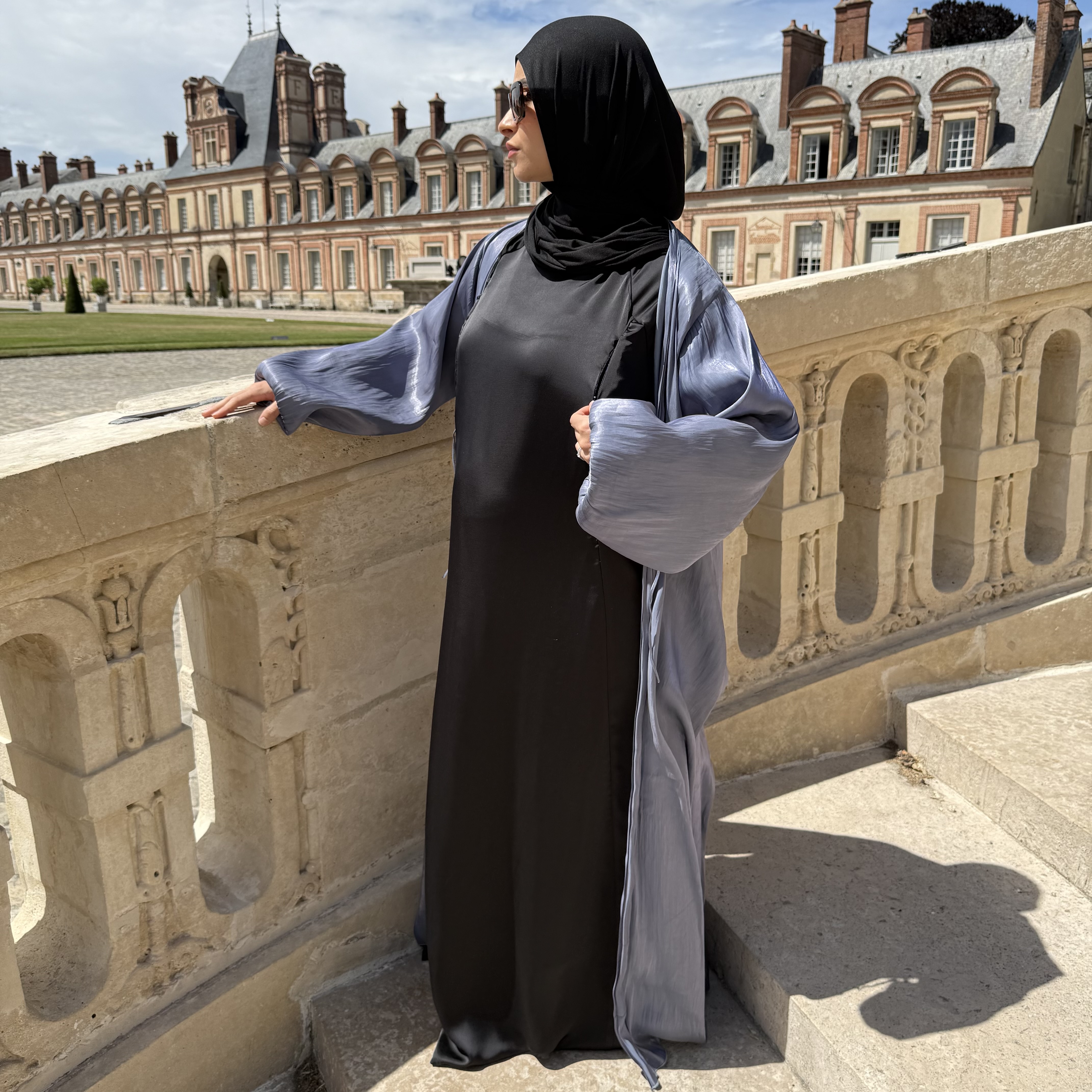 ROBE MANCHES COURTES