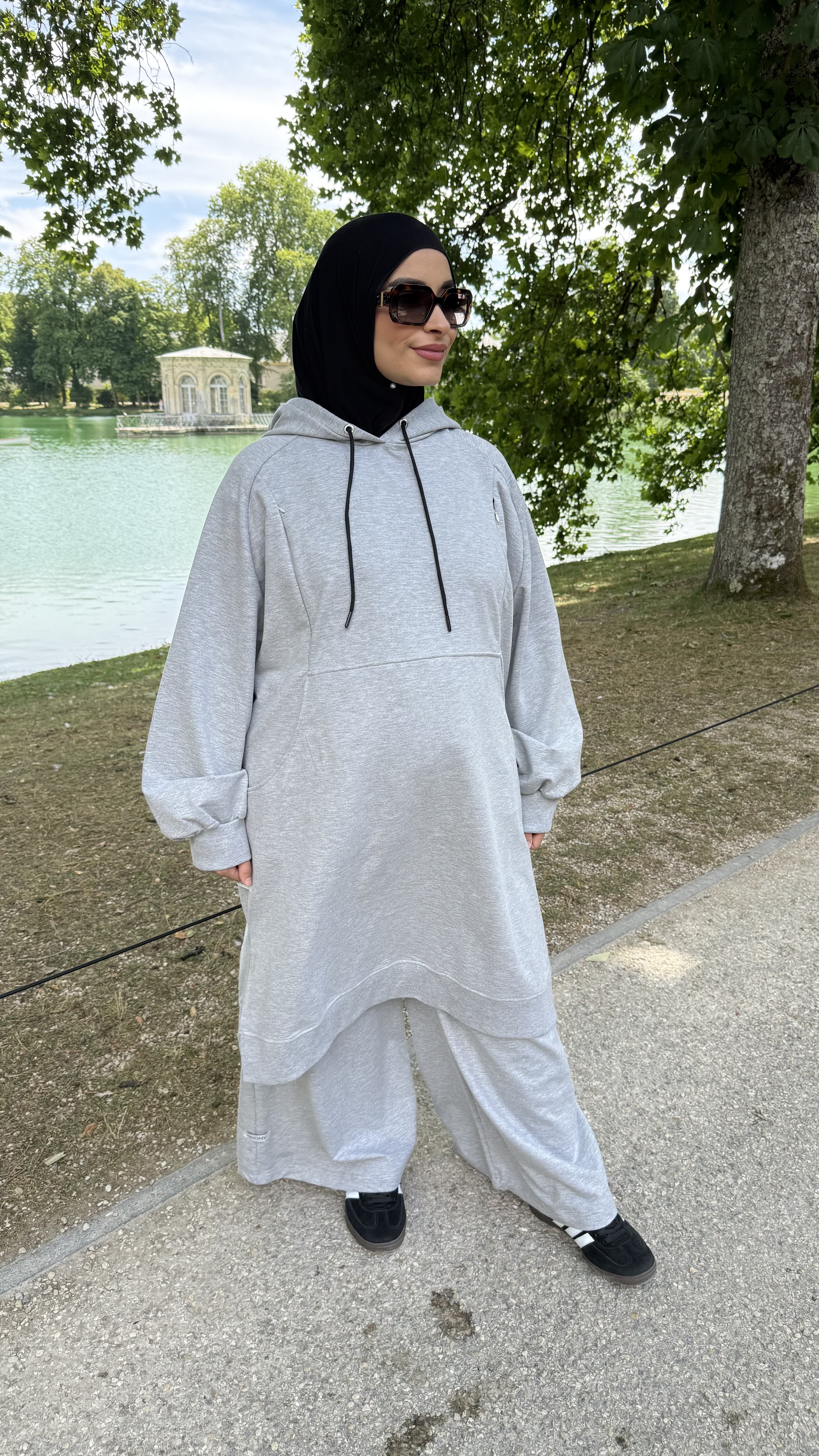 ENSEMBLE SPORTSWEAR GRIS