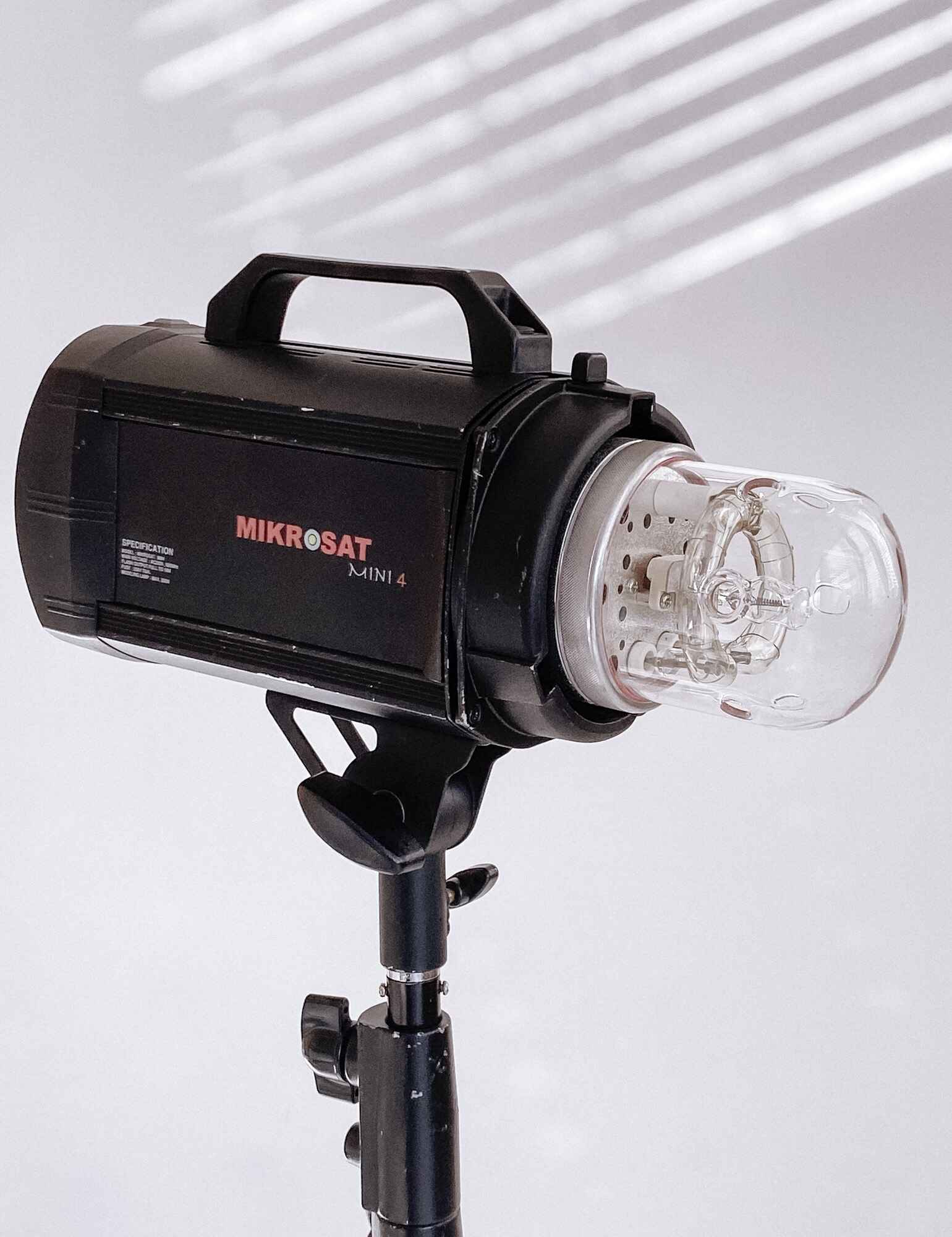 Studio Blitz Mikrosat Mini