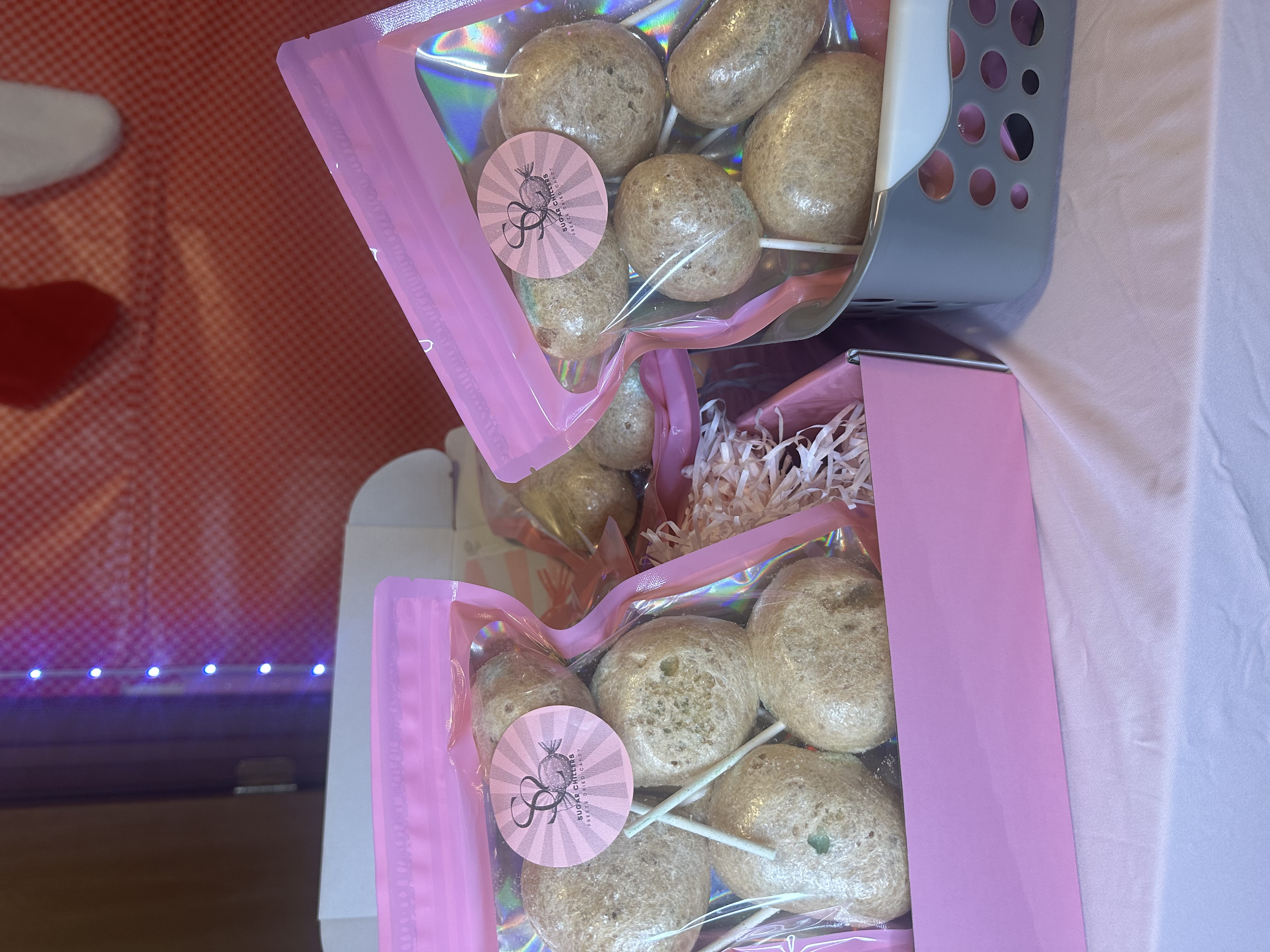 Freeze-Dried Apple Caramel Pops