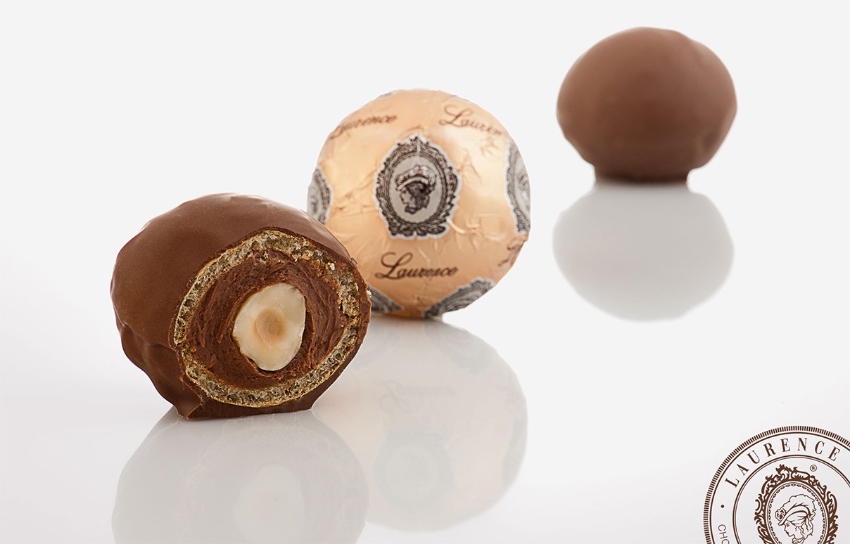 Bola