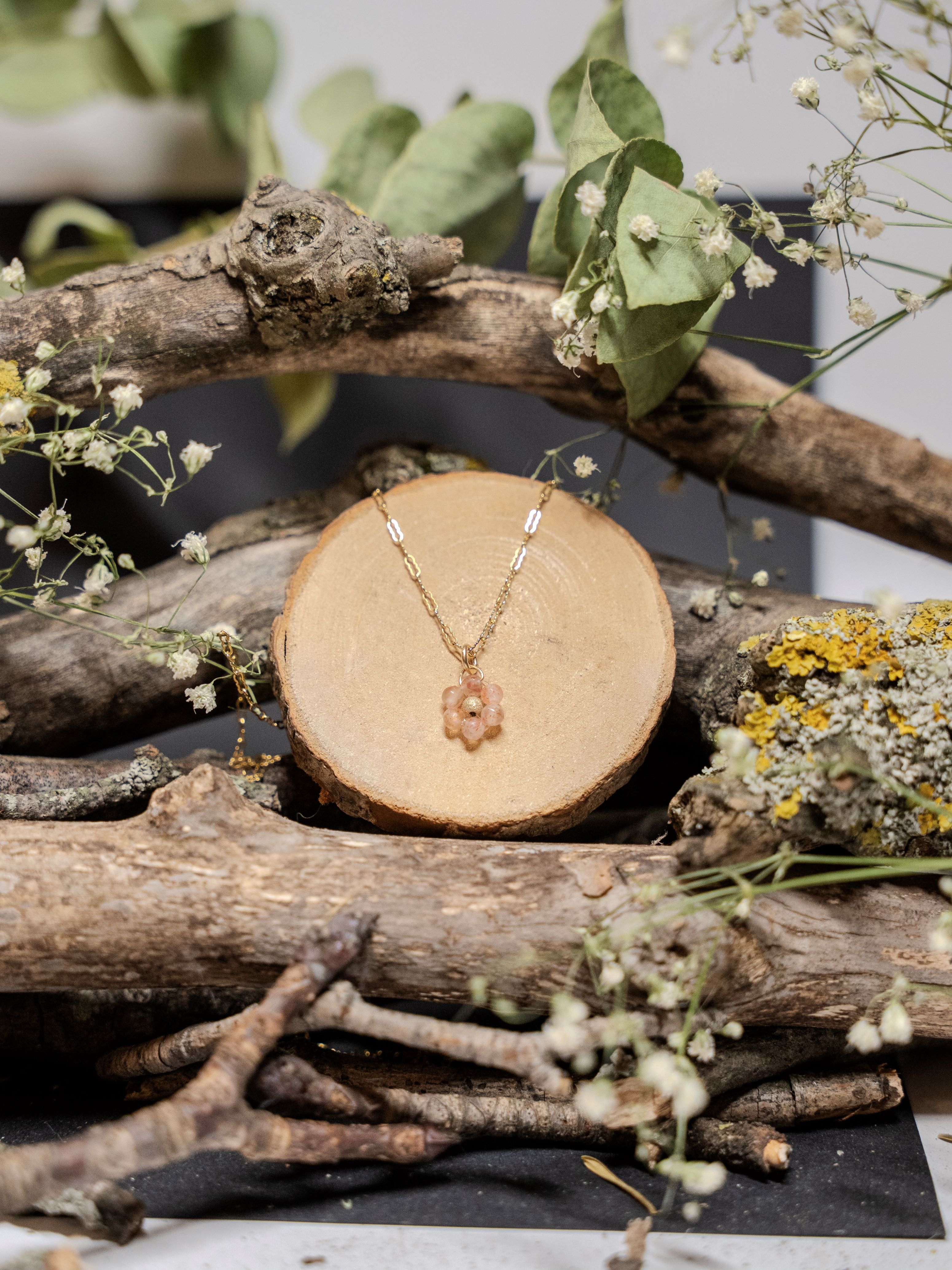 Collier fleur perles