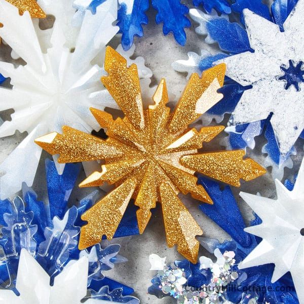 Resin - Snowflake Ornaments - Set of 2