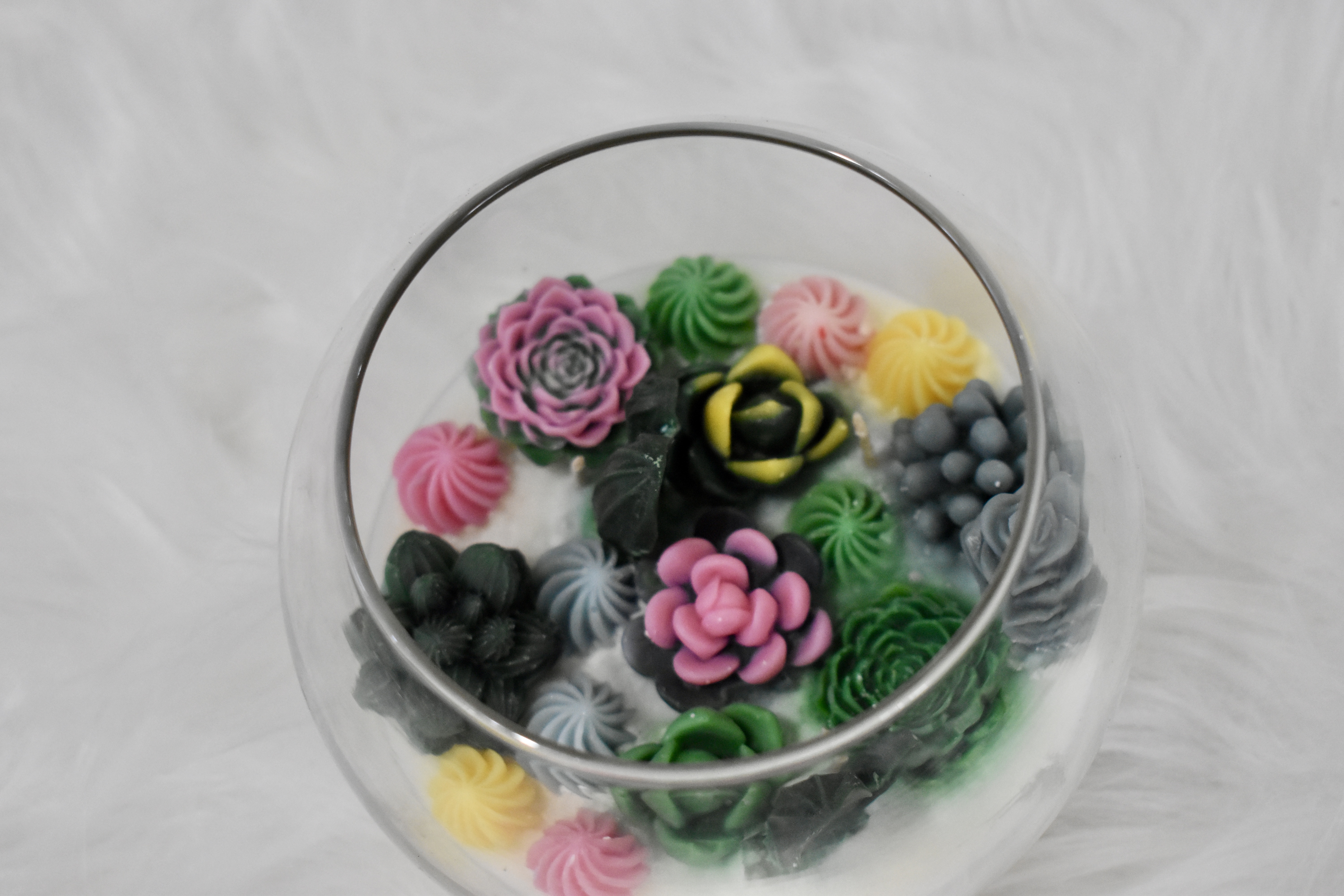 Succulent Garden Candle – A Miniature Botanical Escape