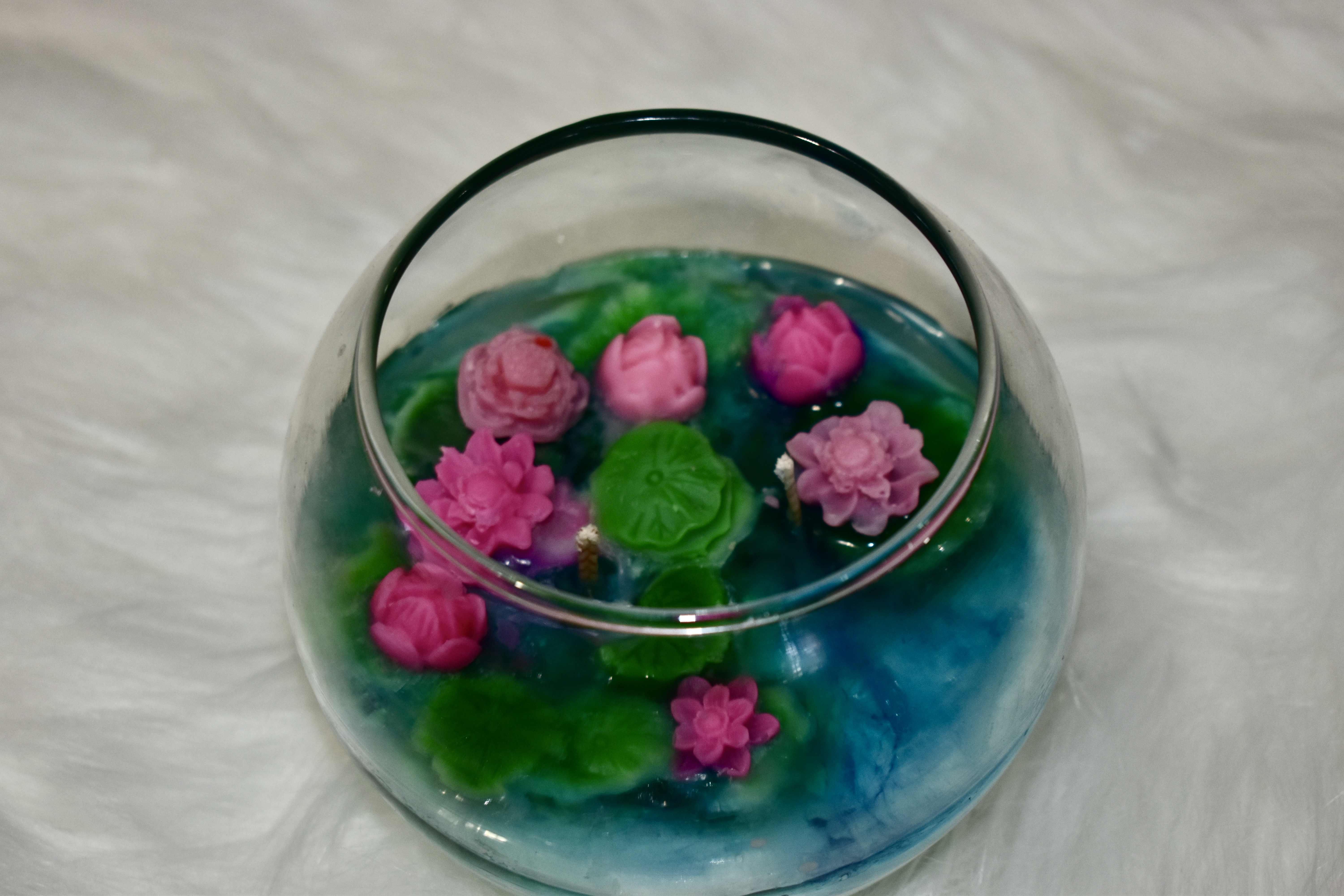 Floating Lotus Pond Gel Candle