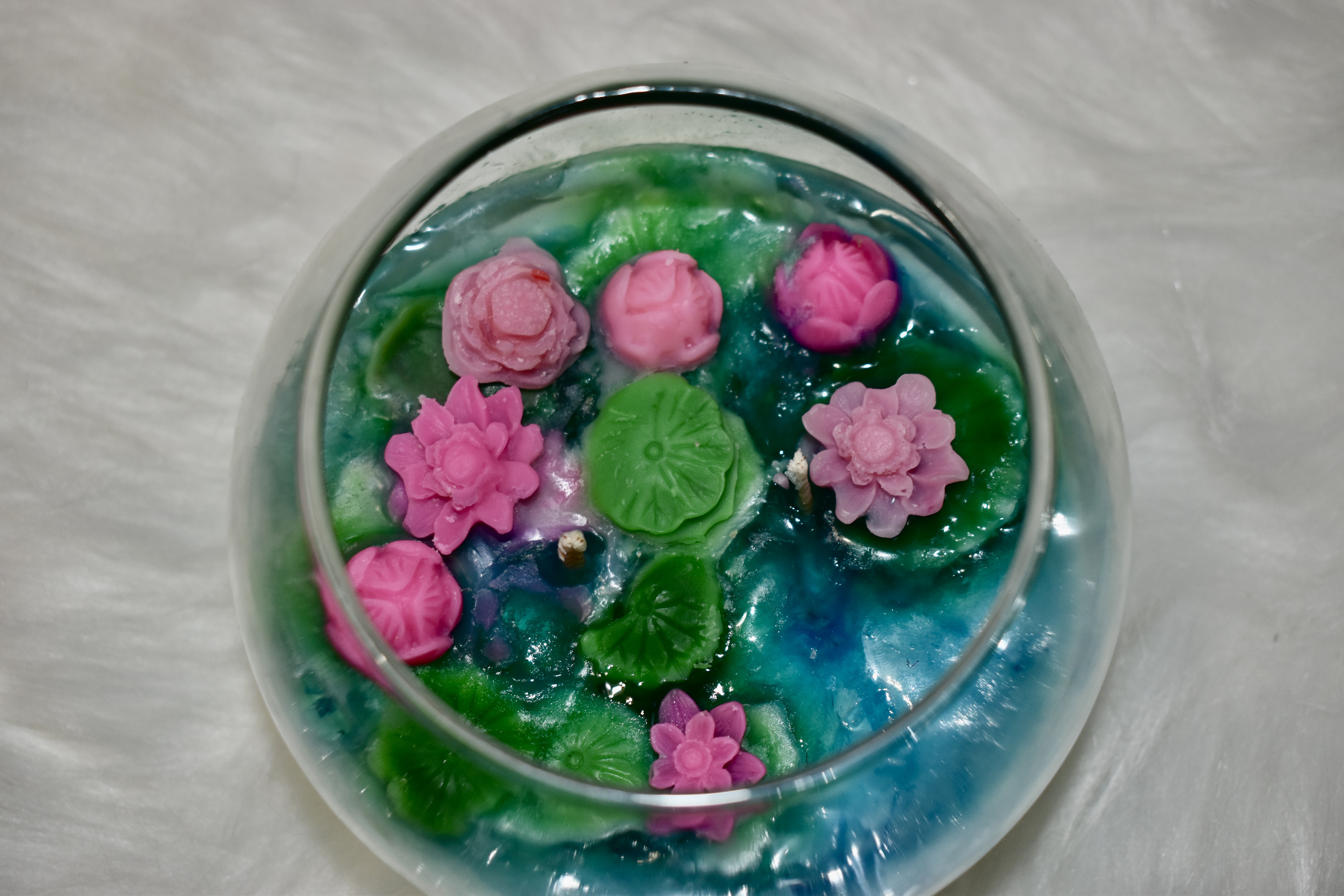 Floating Lotus Pond Gel Candle