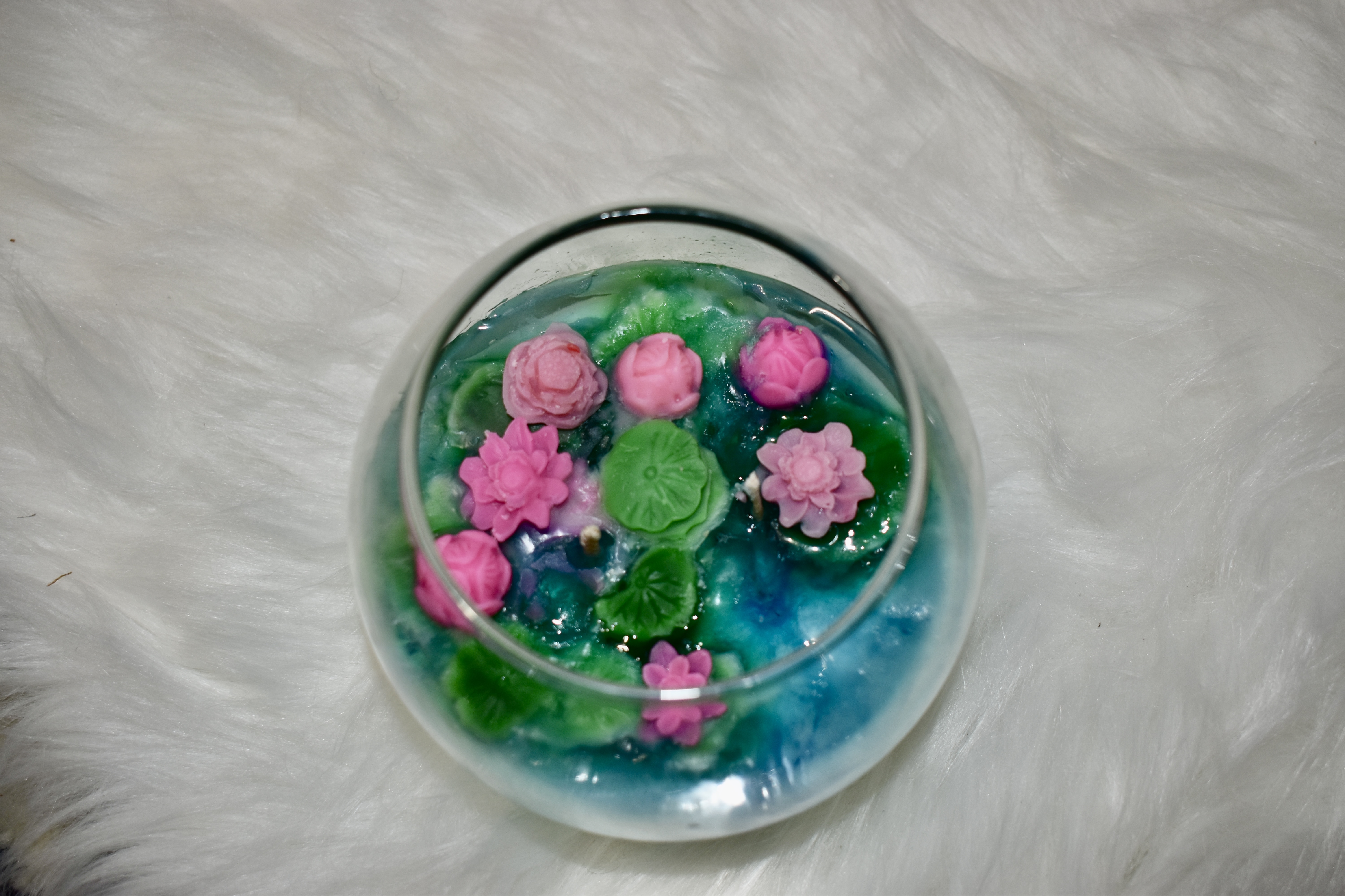 Floating Lotus Pond Gel Candle