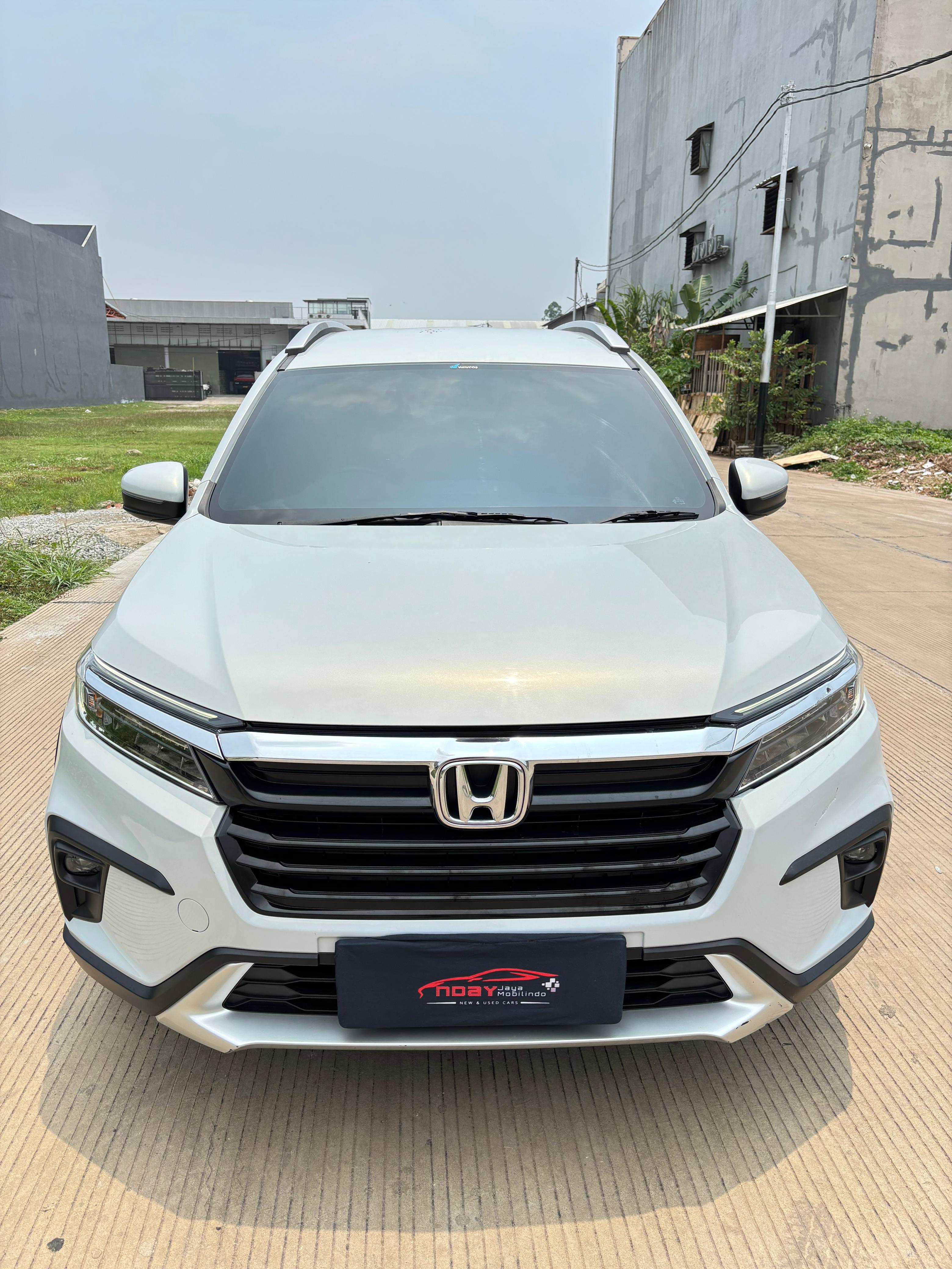 Honda BRV 1.5 E CVT Prestige 2022 (AUTOMATIC)