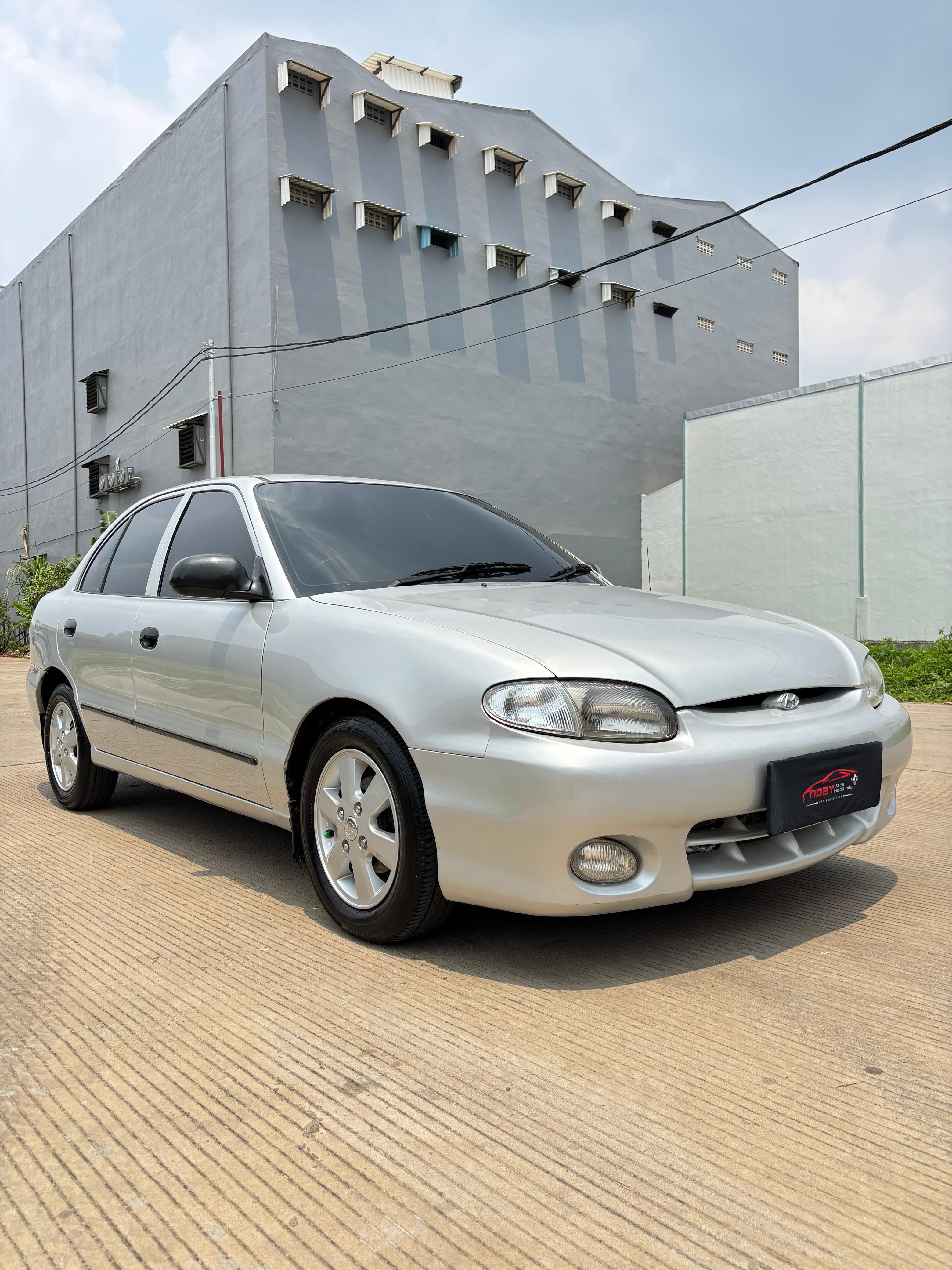 HYUNDAI ACCENT 1.5 (MANUAL)